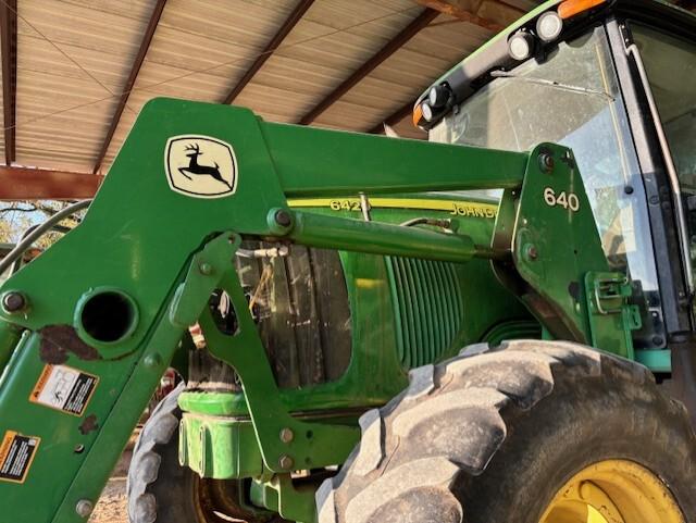 2005 John Deere 6420 Image