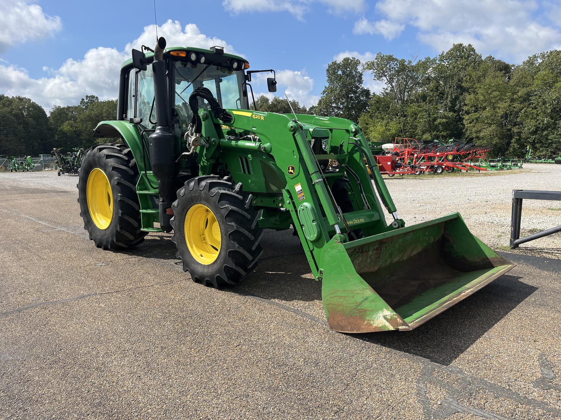 2017 John Deere 6120M Image