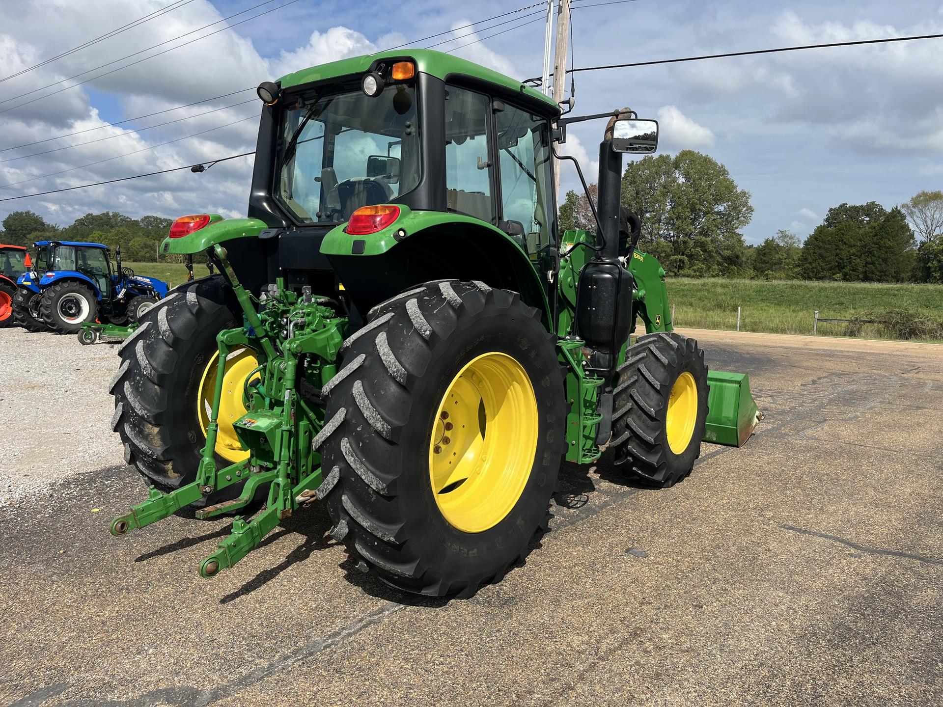 2017 John Deere 6120M Image