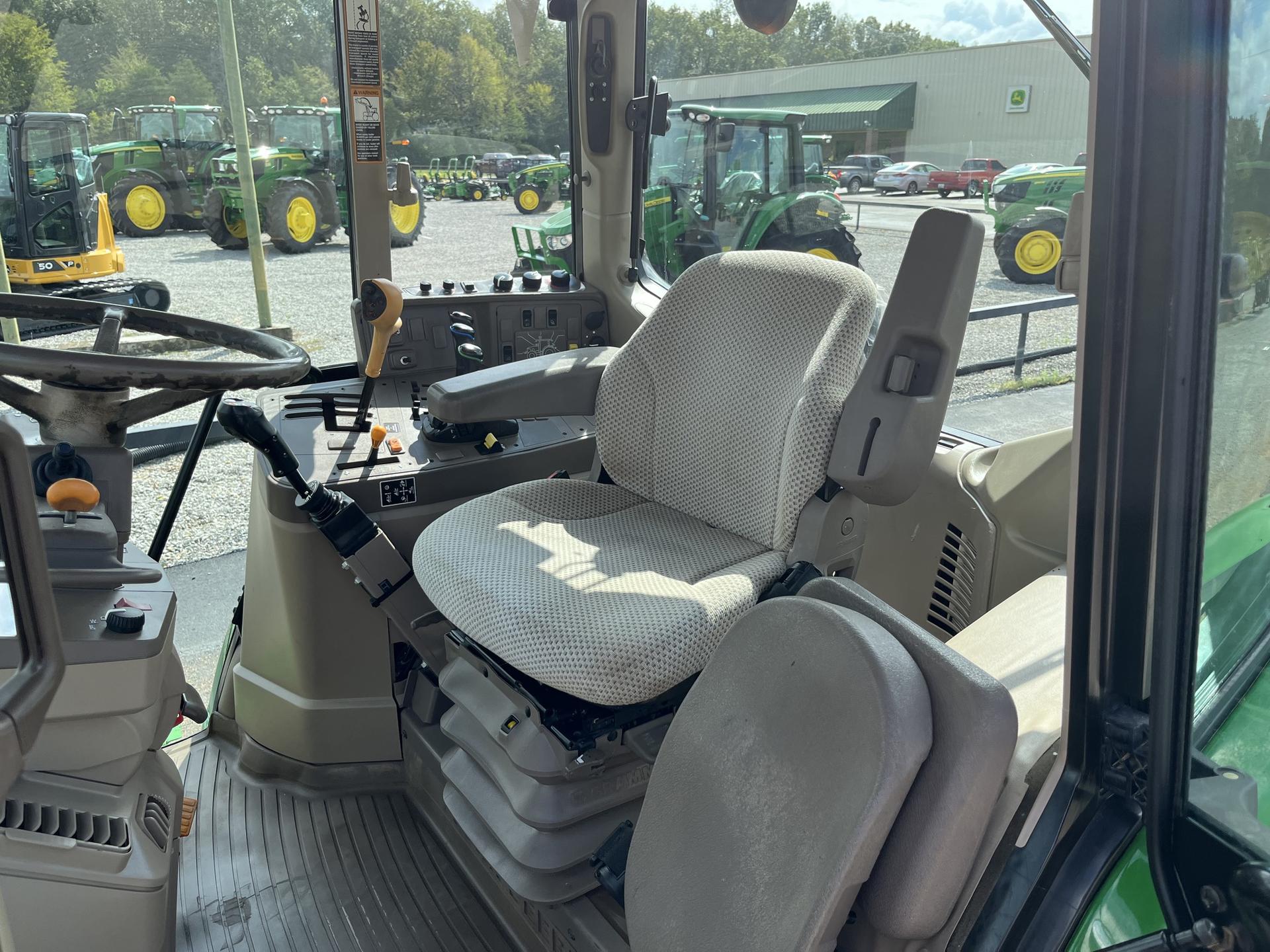 2017 John Deere 6120M Image