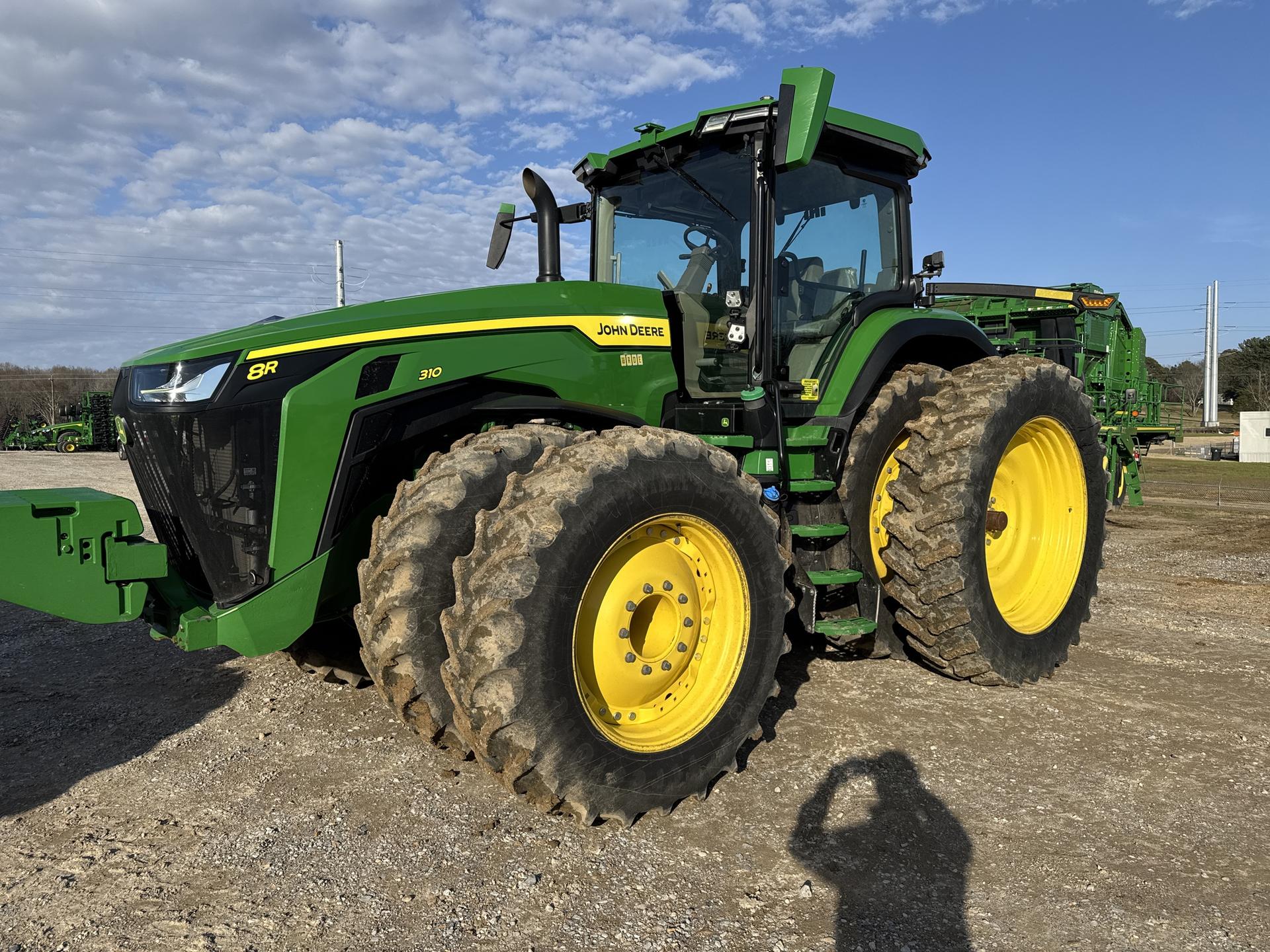 2023 John Deere 8R 310 Image