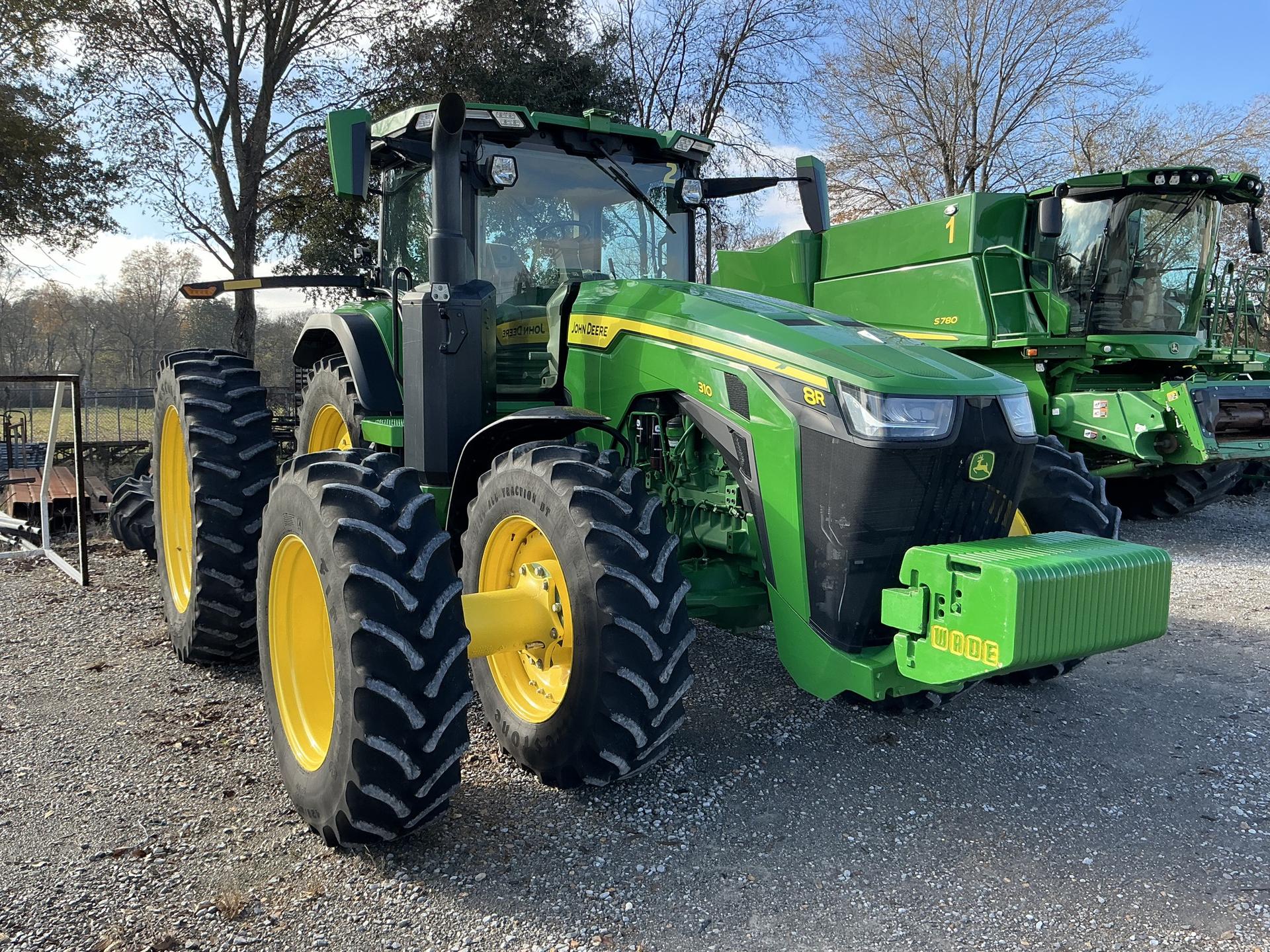 2022 John Deere 8R 310 Image