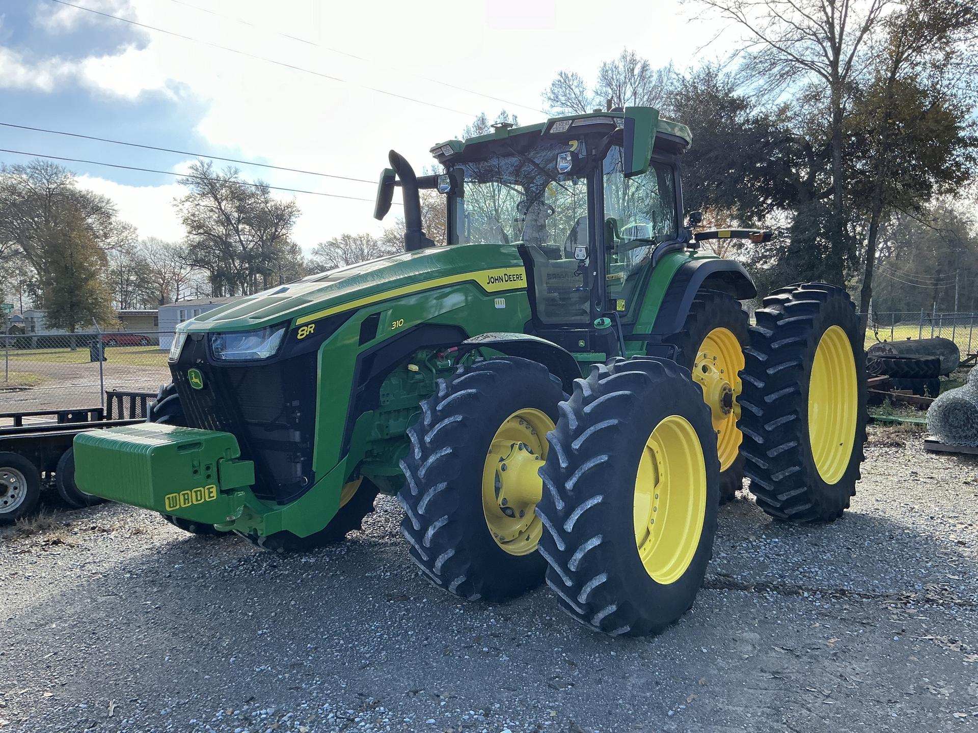 2022 John Deere 8R 310 Image