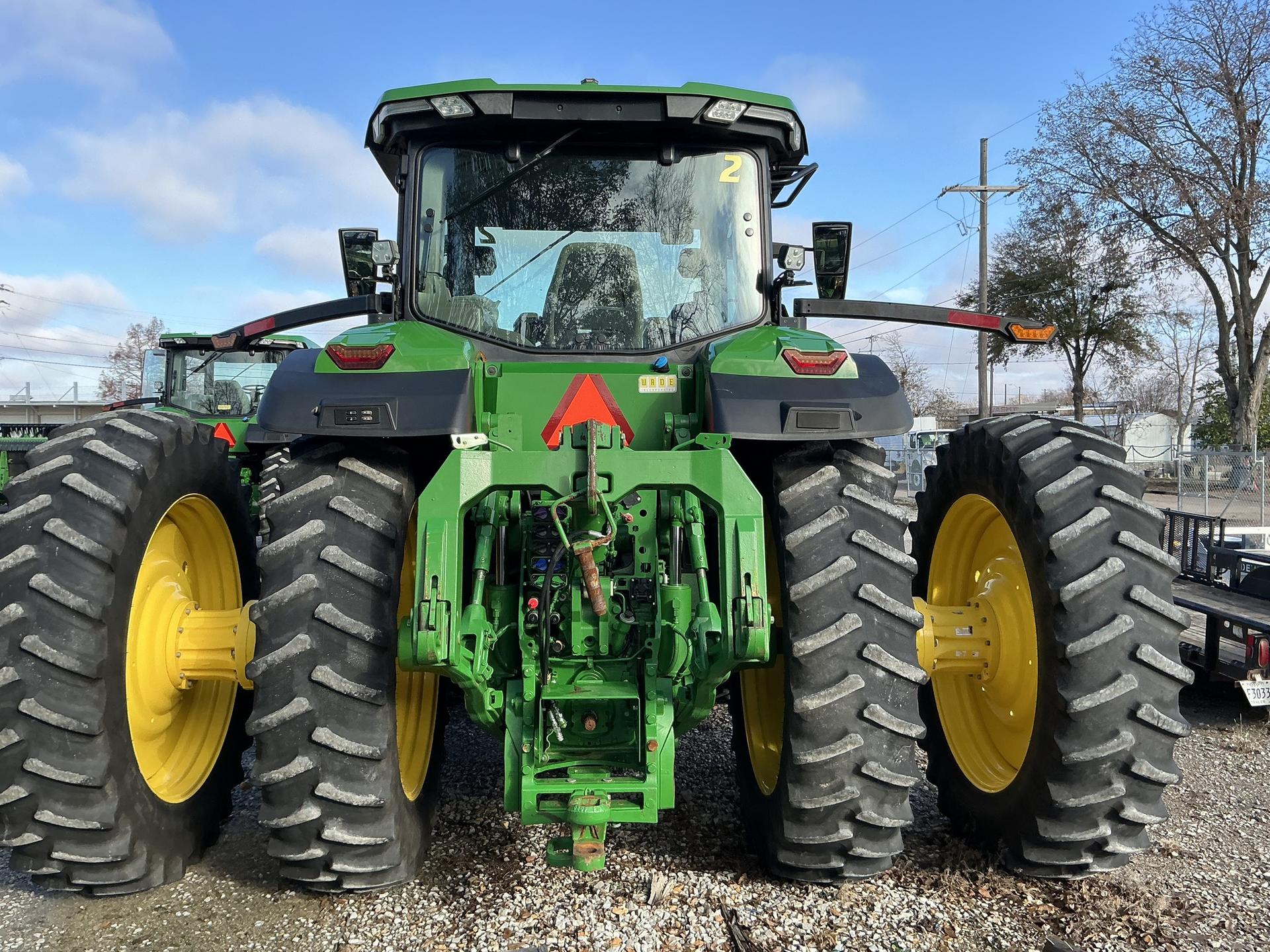 2022 John Deere 8R 310 Image