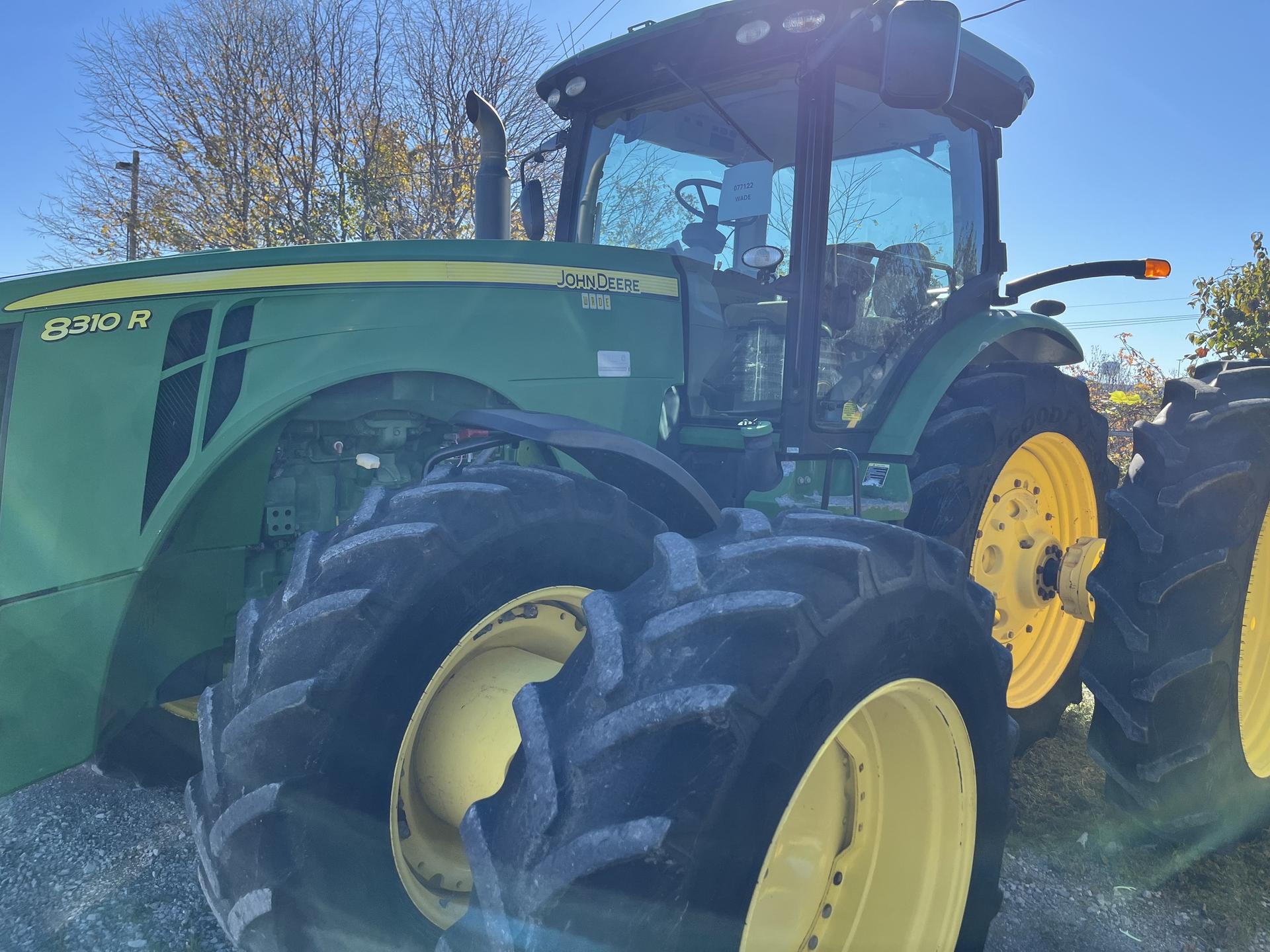 2013 John Deere 8310R