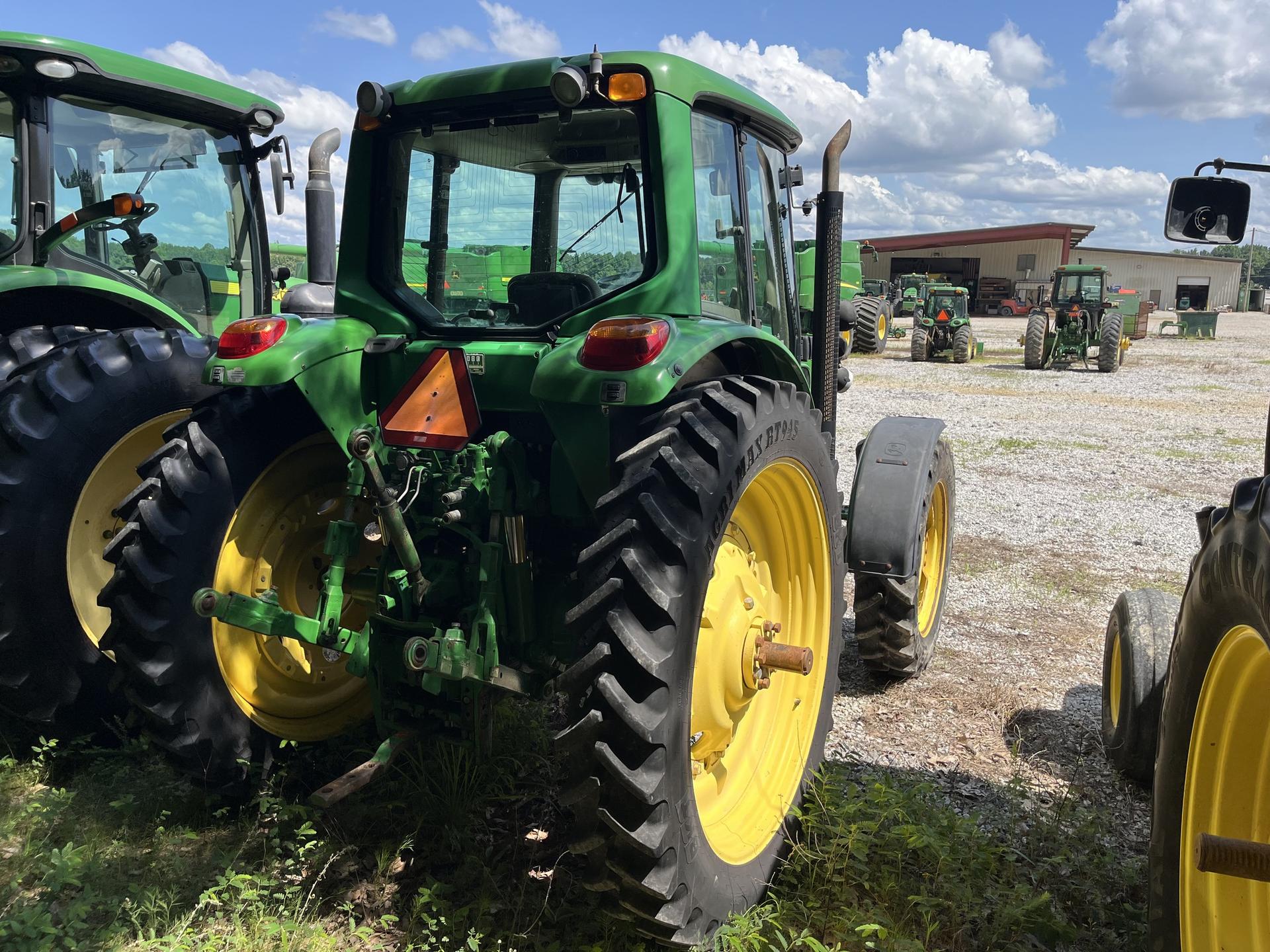 2009 John Deere 7230 Premium