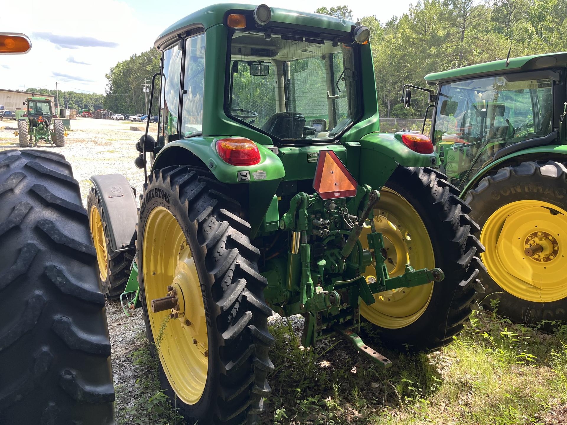 2009 John Deere 7230 Premium