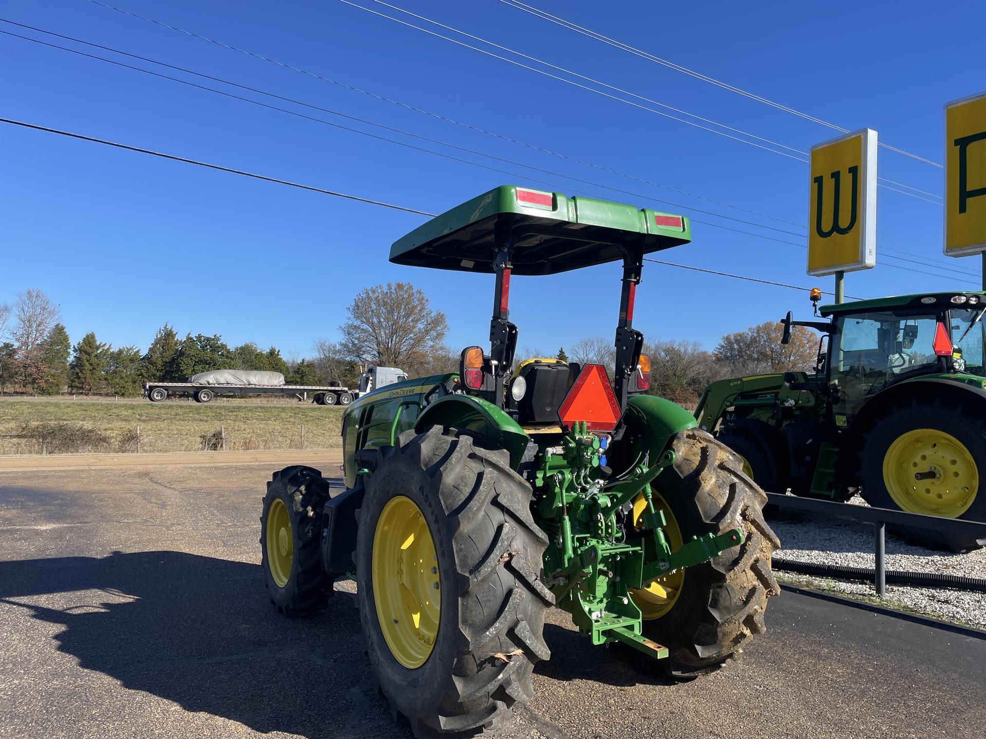 2021 John Deere 5090E