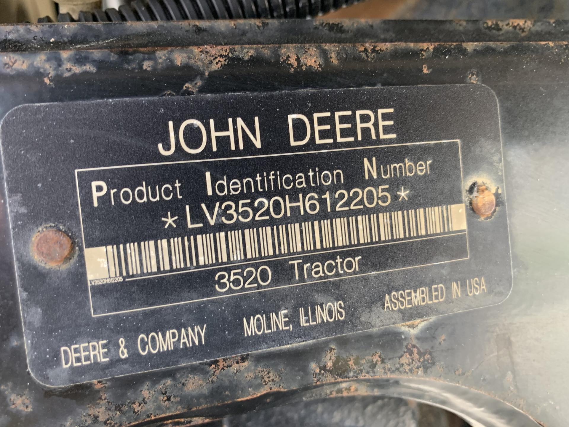 2010 John Deere 3520