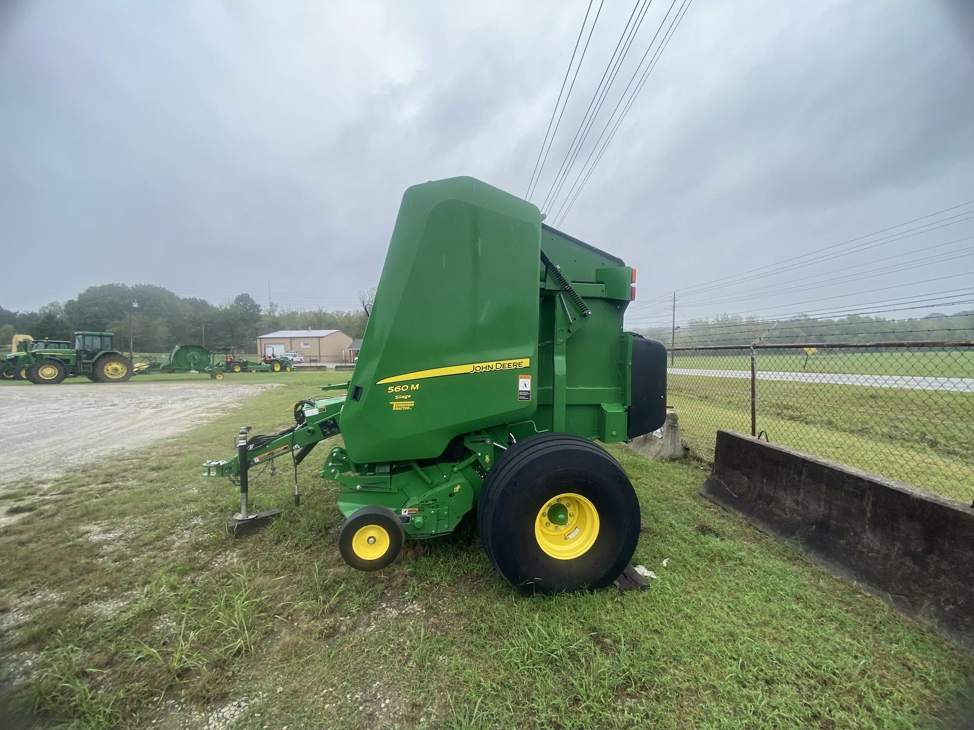 2019 John Deere 560M