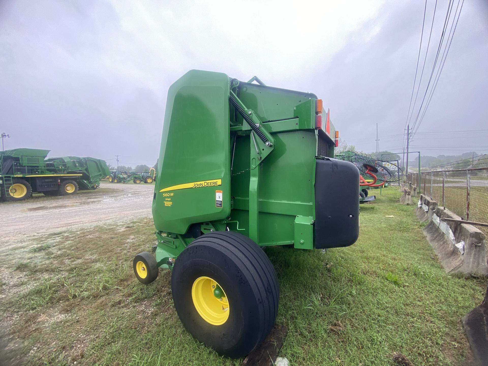 2019 John Deere 560M