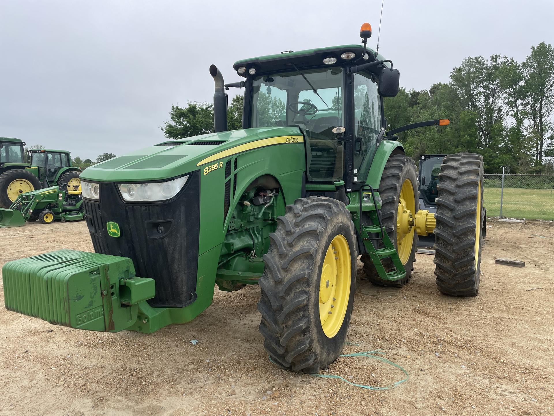 2011 John Deere 8285R