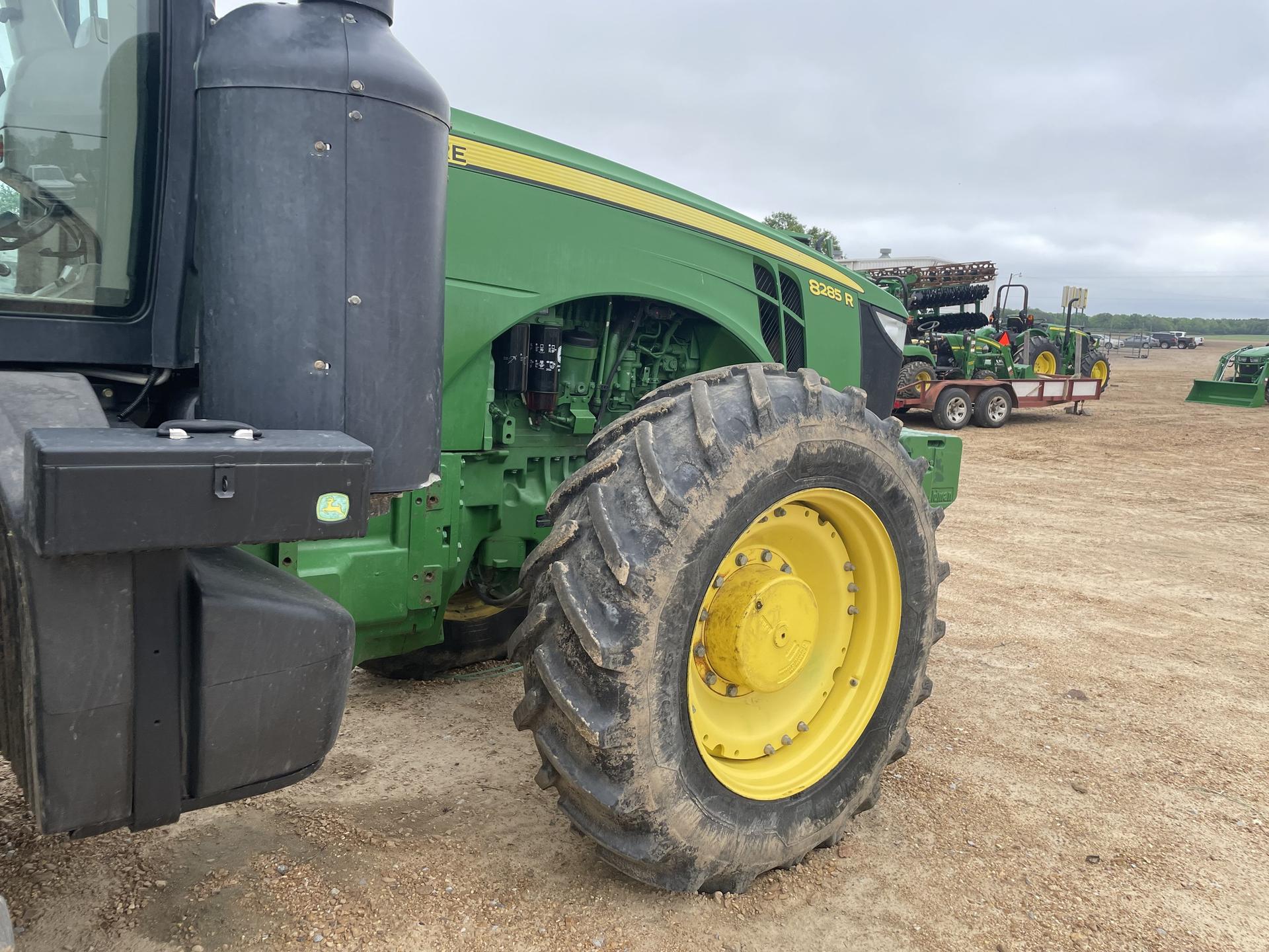 2011 John Deere 8285R