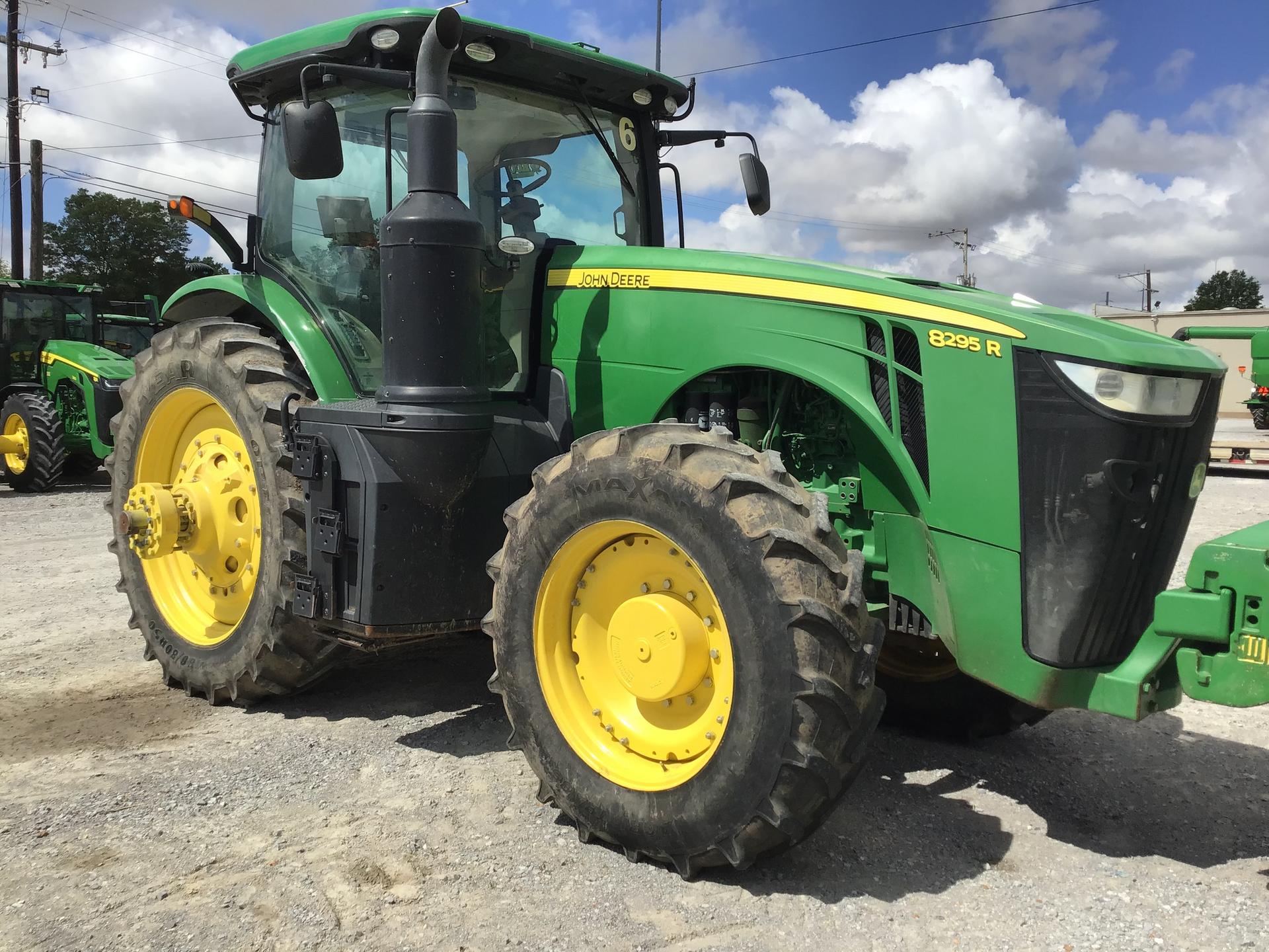 2017 John Deere 8295R Image