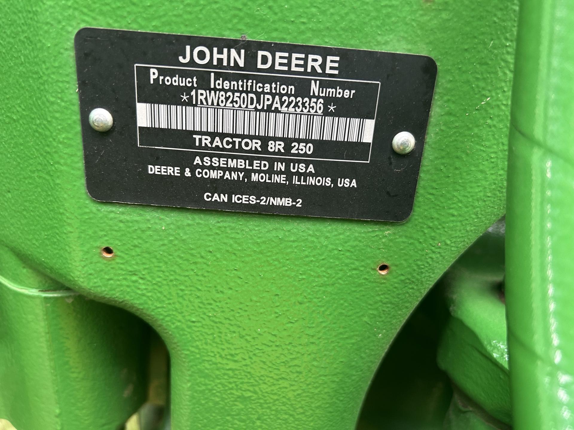 2023 John Deere 8R 250