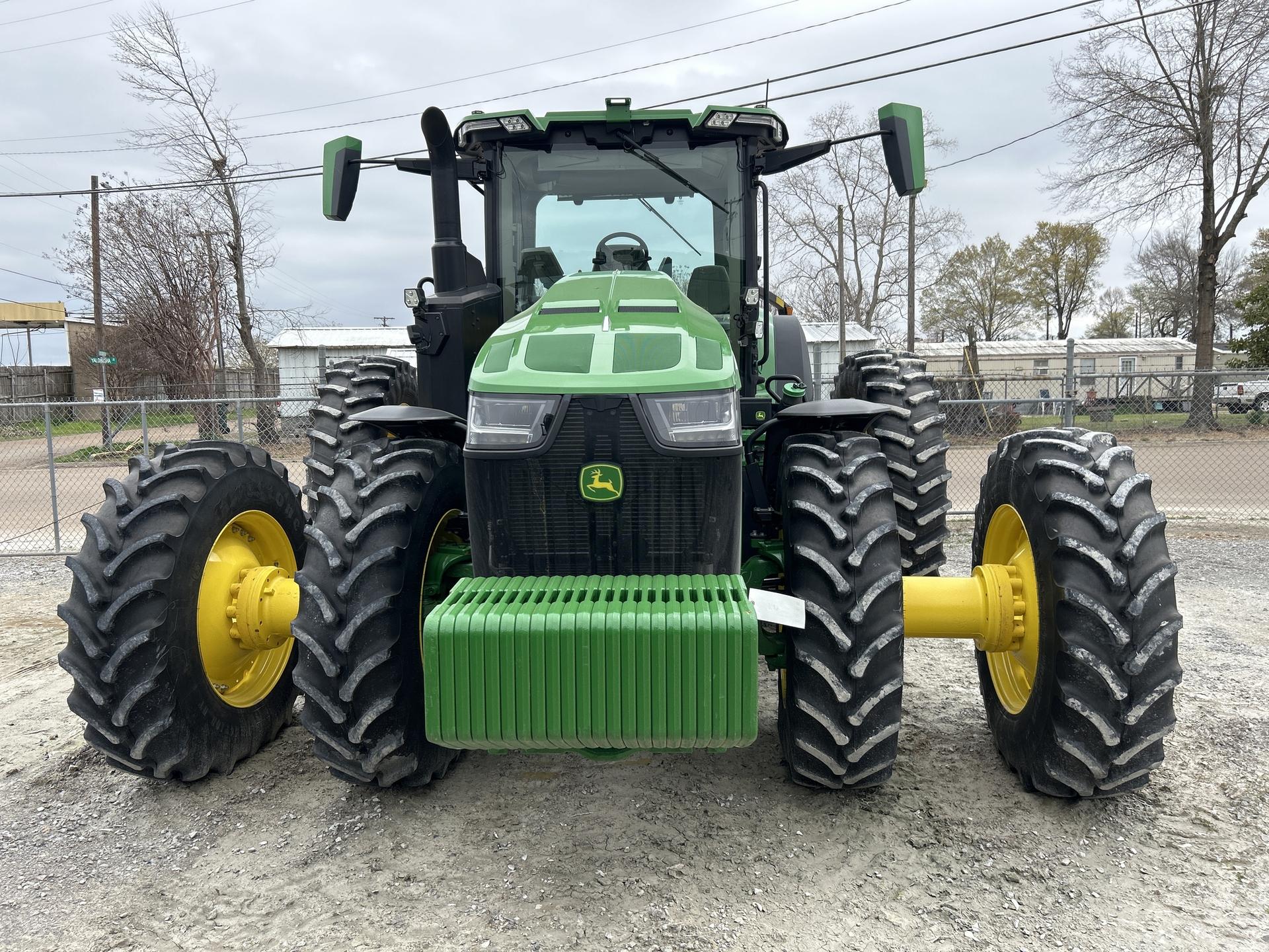 2023 John Deere 8R 310