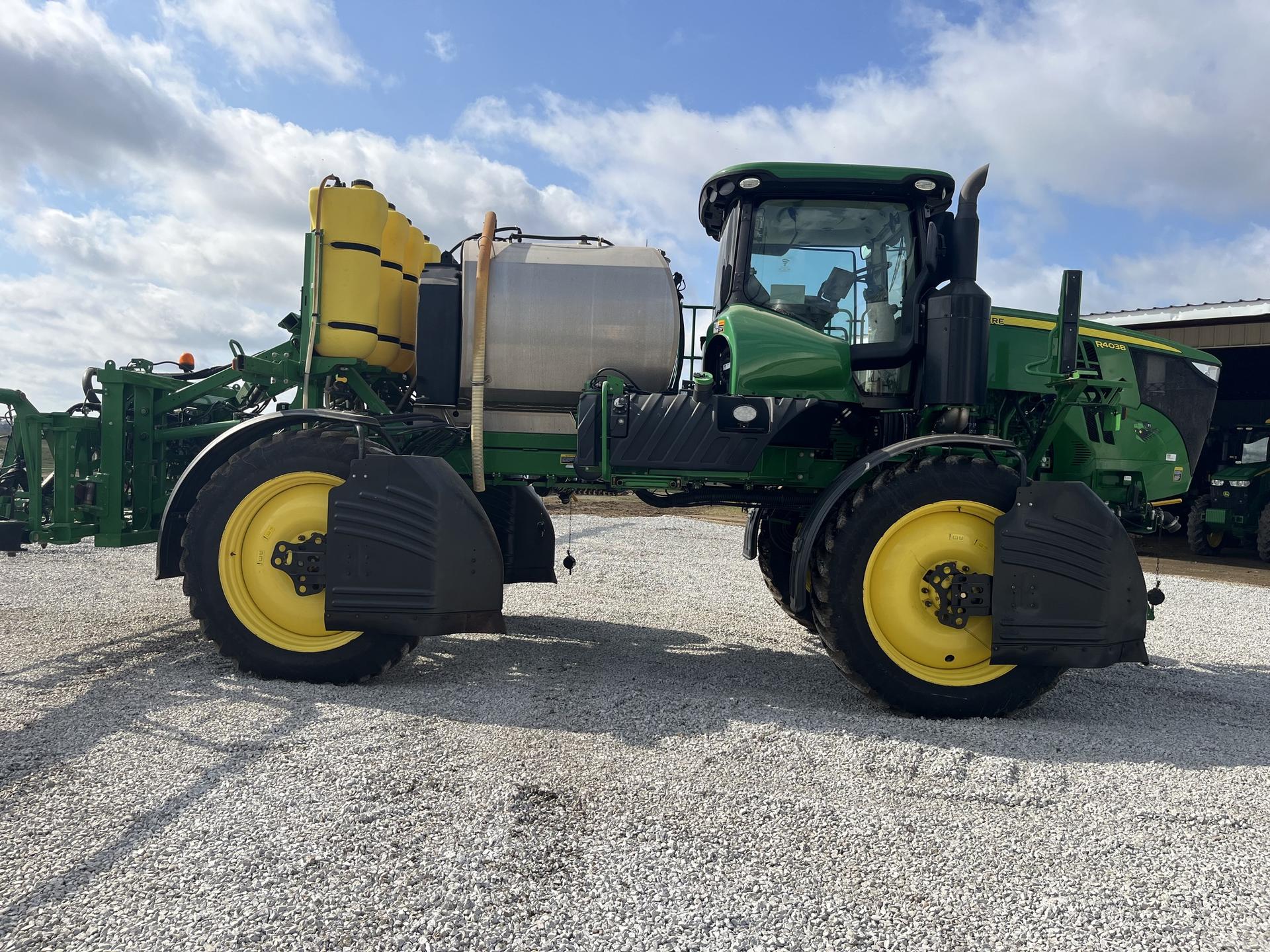 2018 John Deere R4038 Image