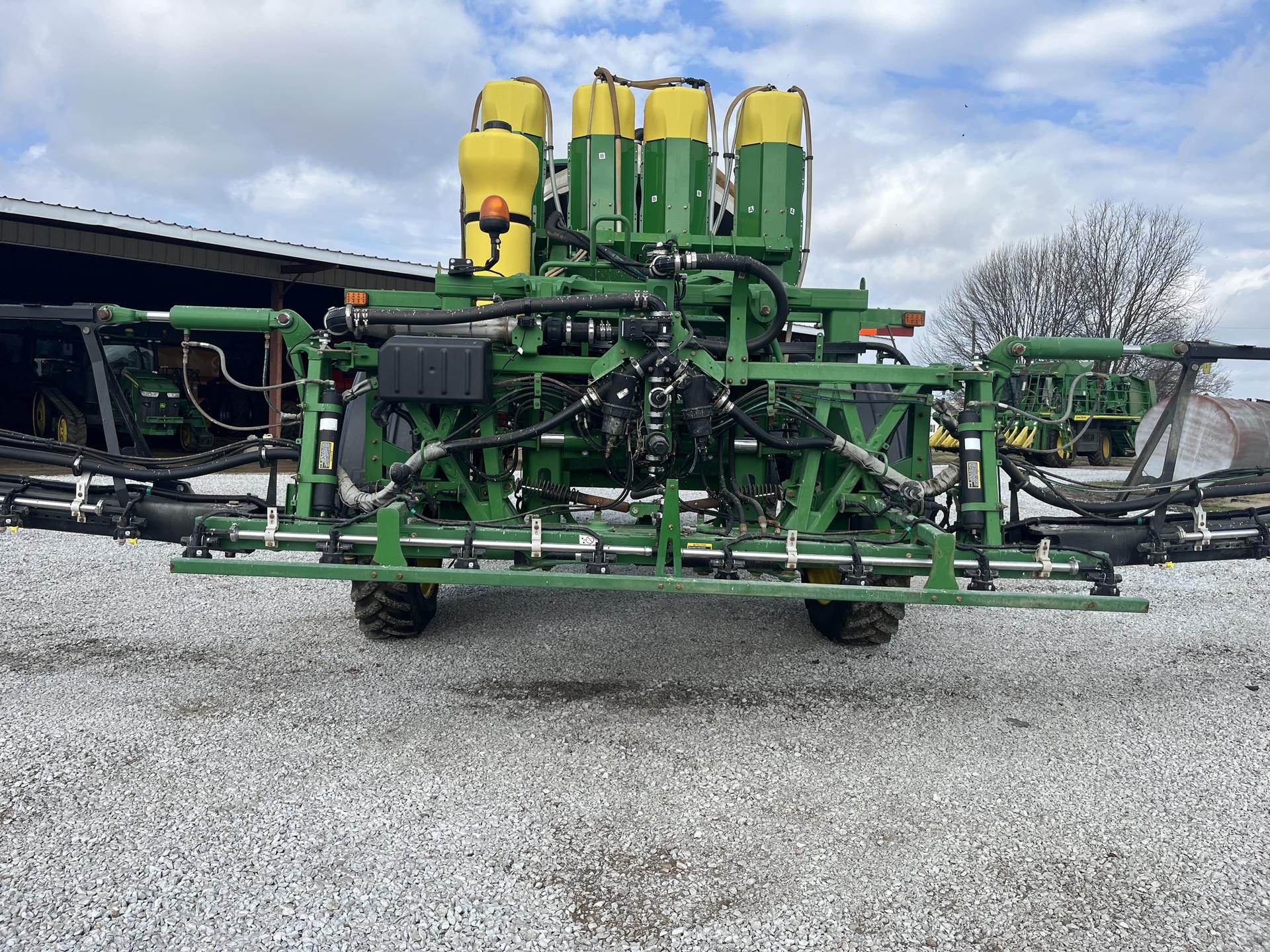 2018 John Deere R4038 Image