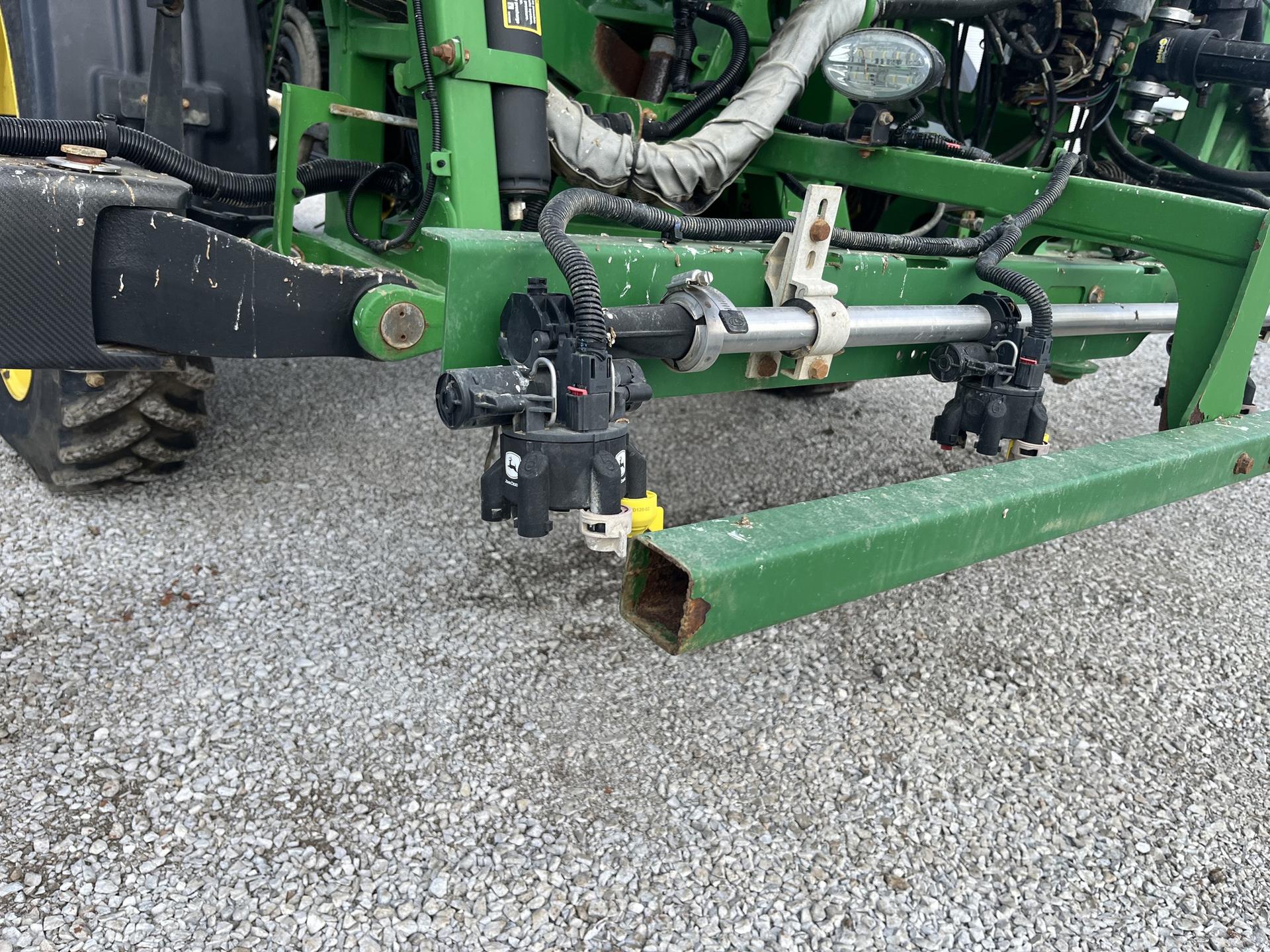 2018 John Deere R4038 Image