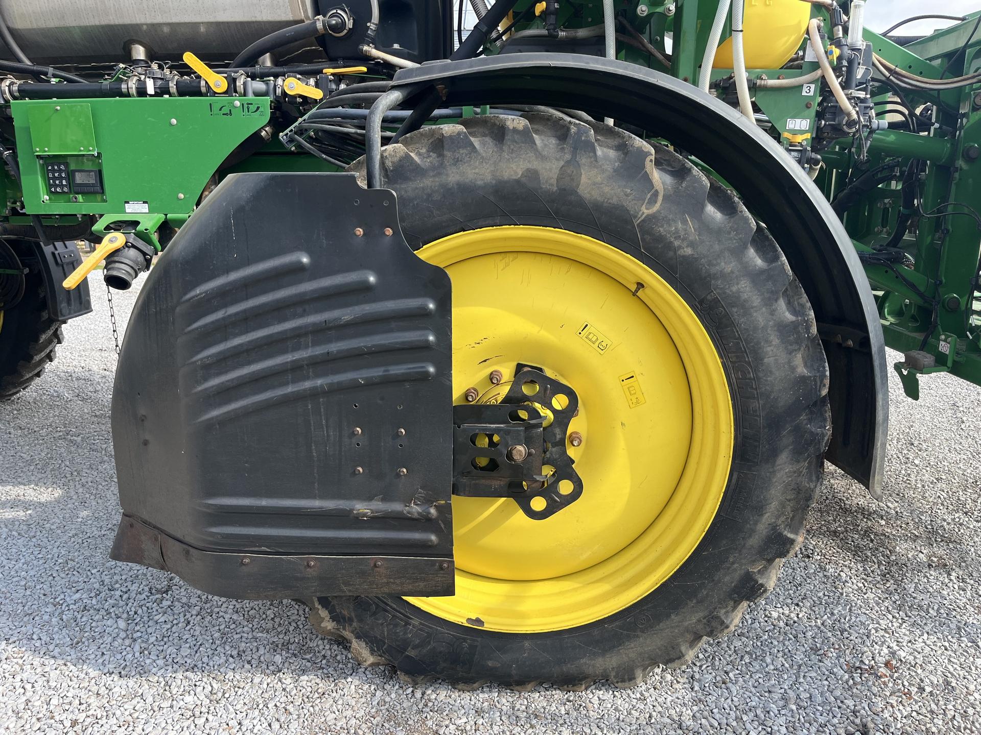 2018 John Deere R4038 Image