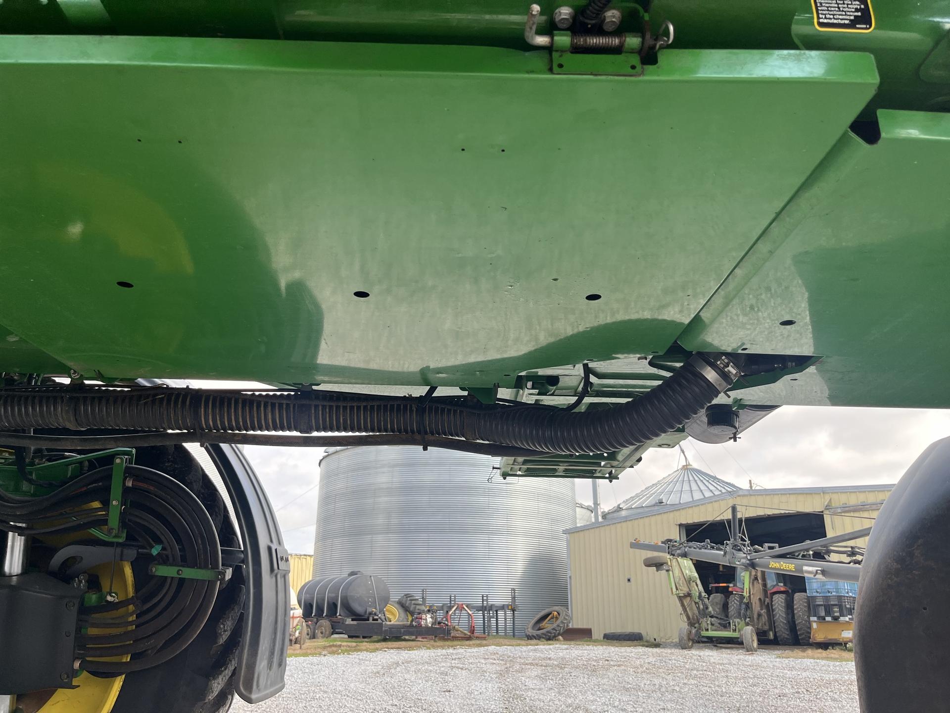 2018 John Deere R4038 Image