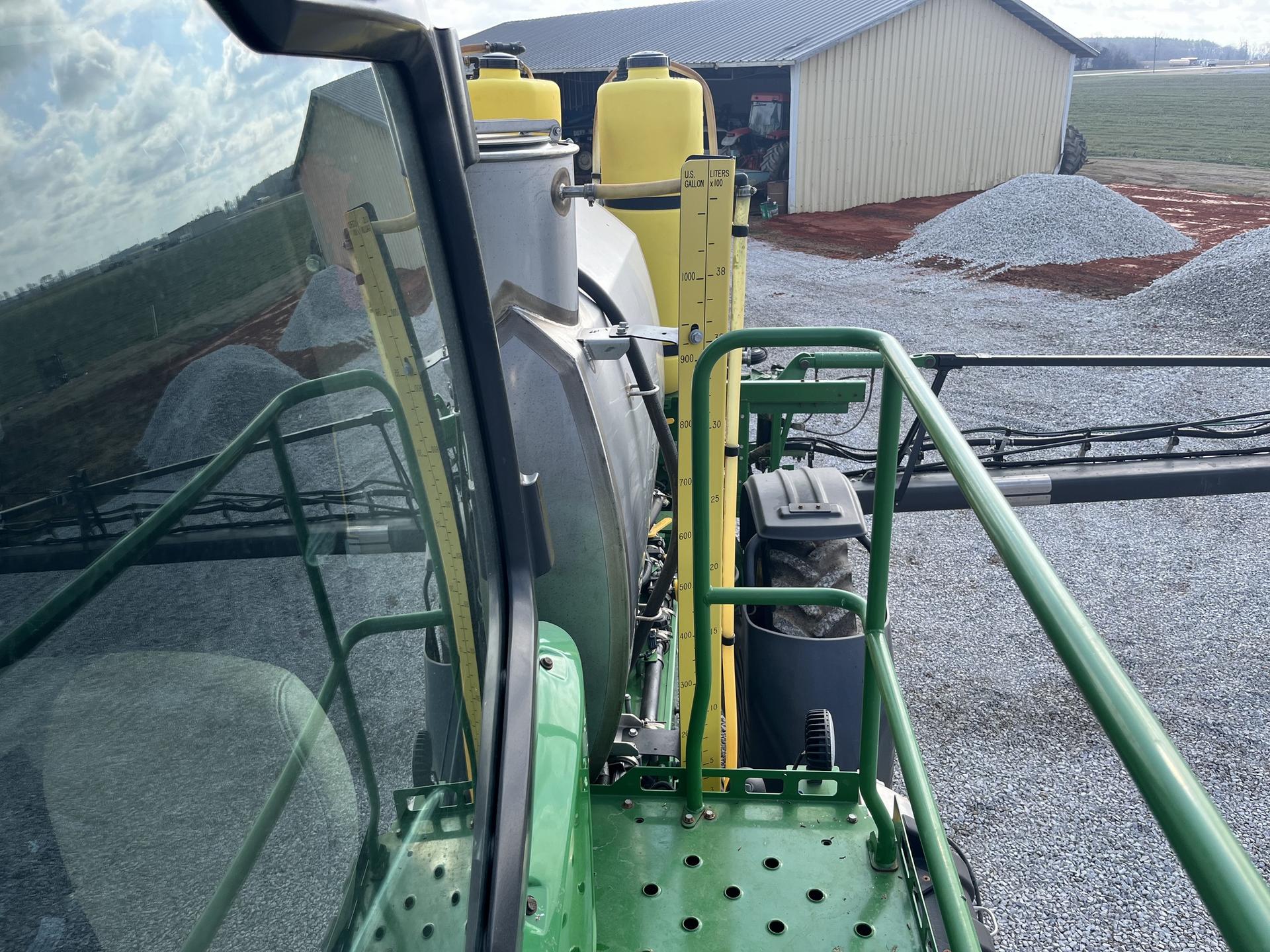 2018 John Deere R4038 Image