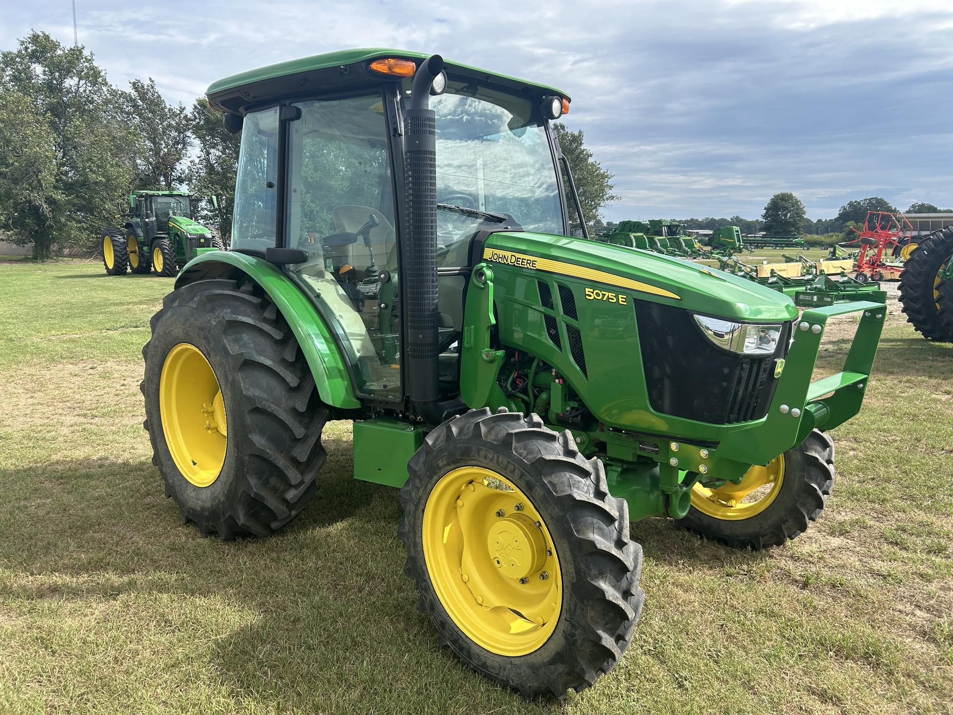 2021 John Deere 5075E