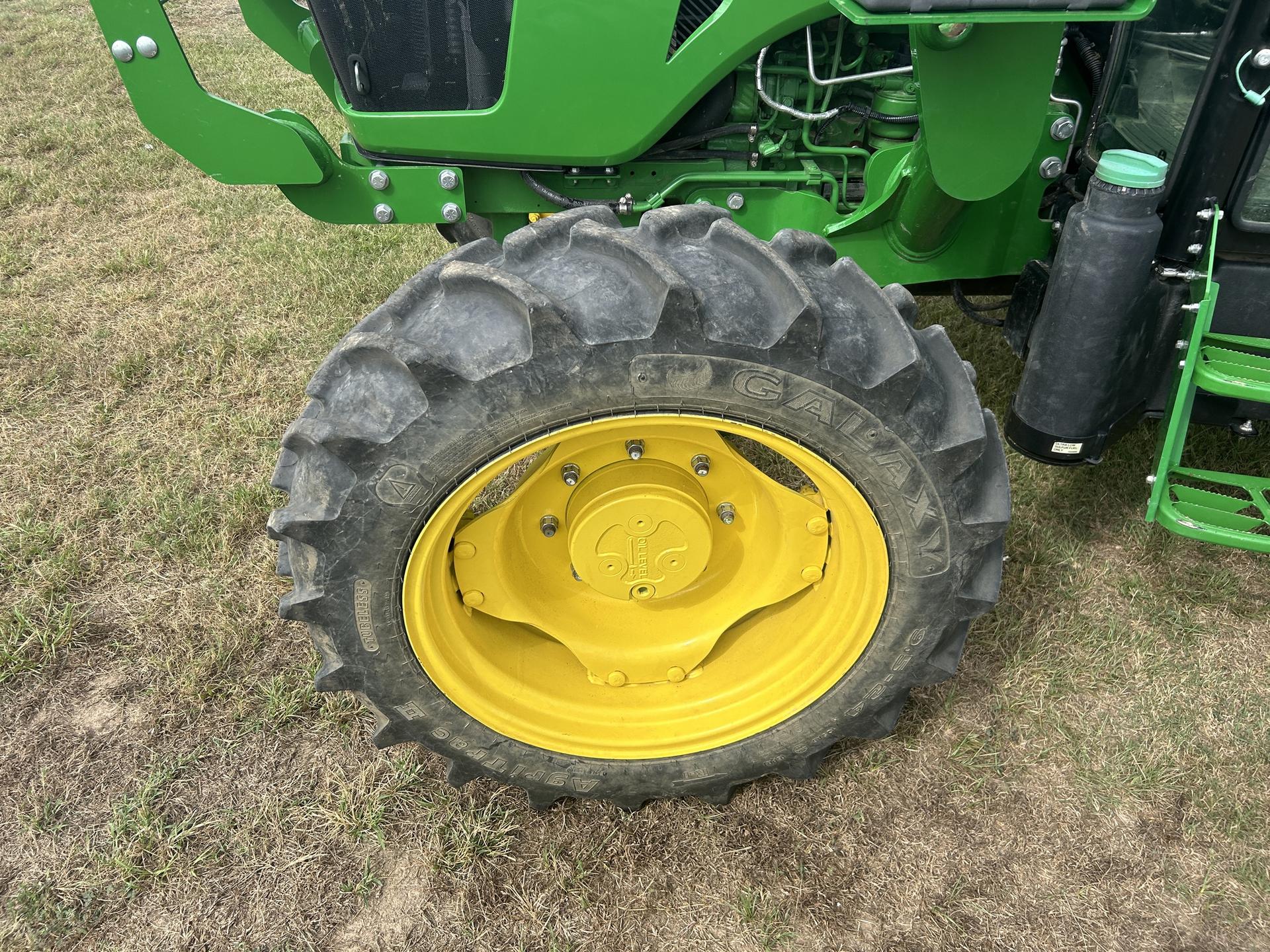 2021 John Deere 5075E