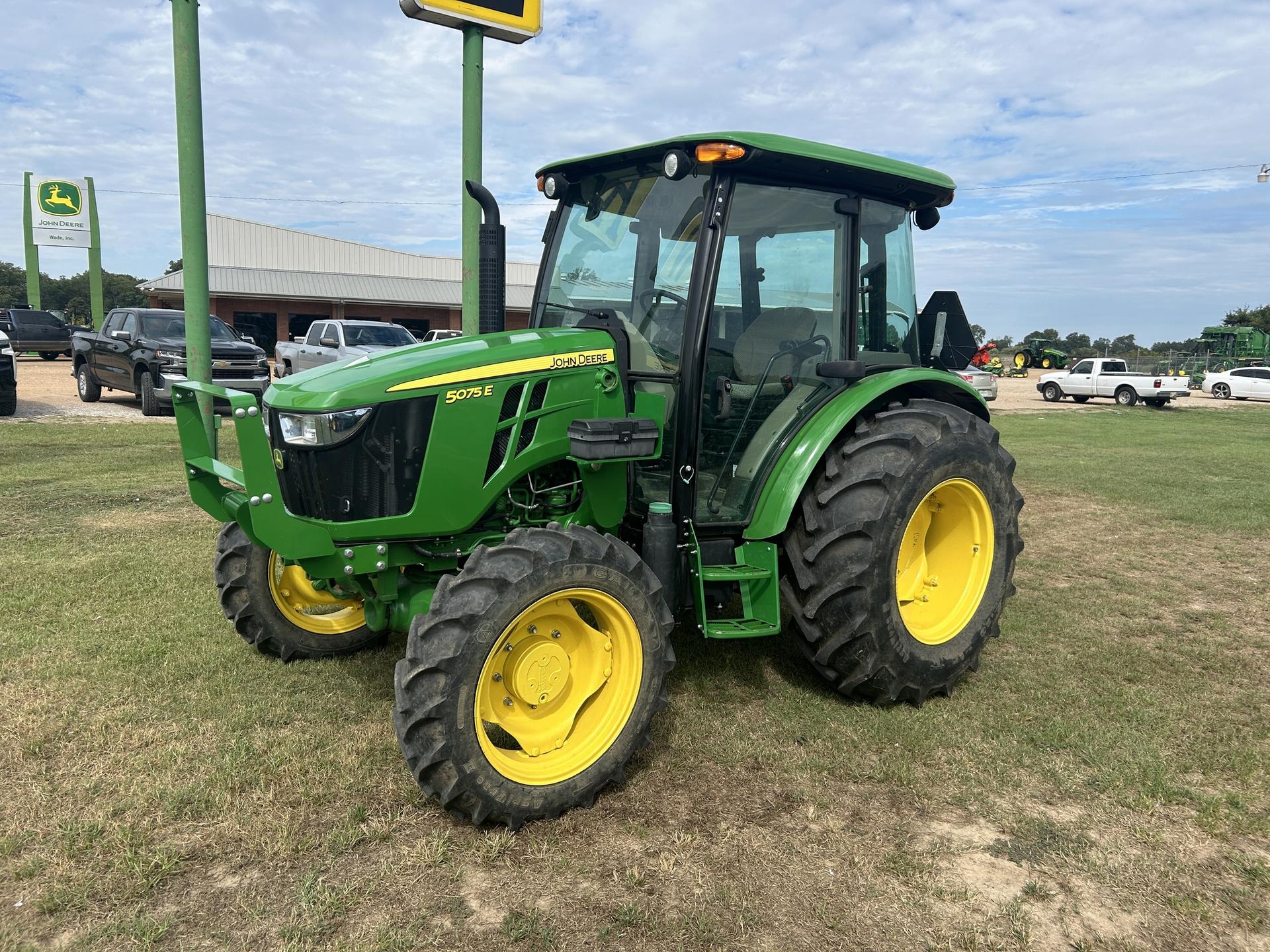 2021 John Deere 5075E