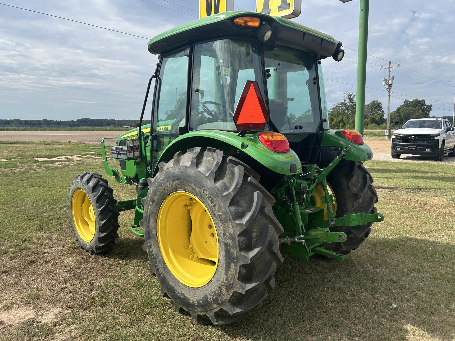 2021 John Deere 5075E