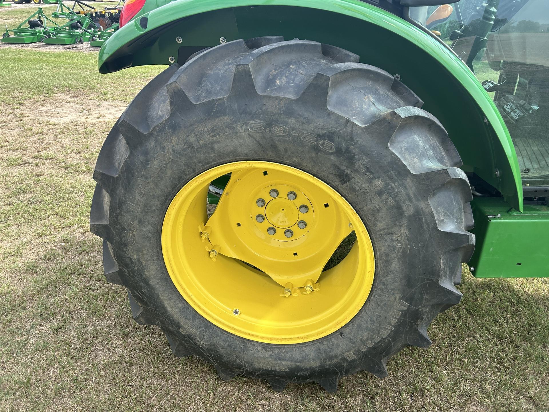 2021 John Deere 5075E