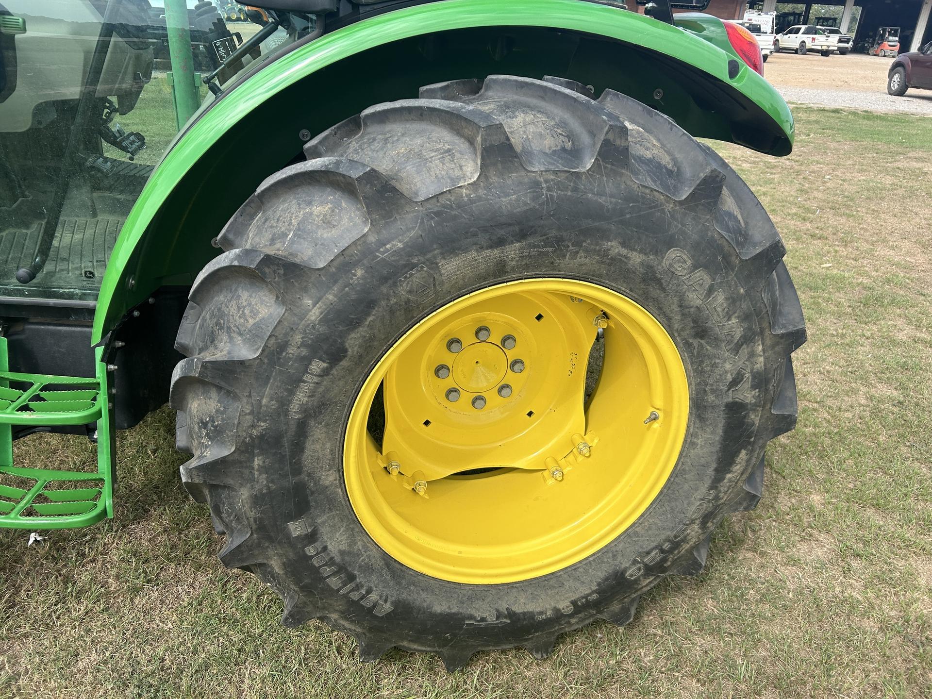 2021 John Deere 5075E