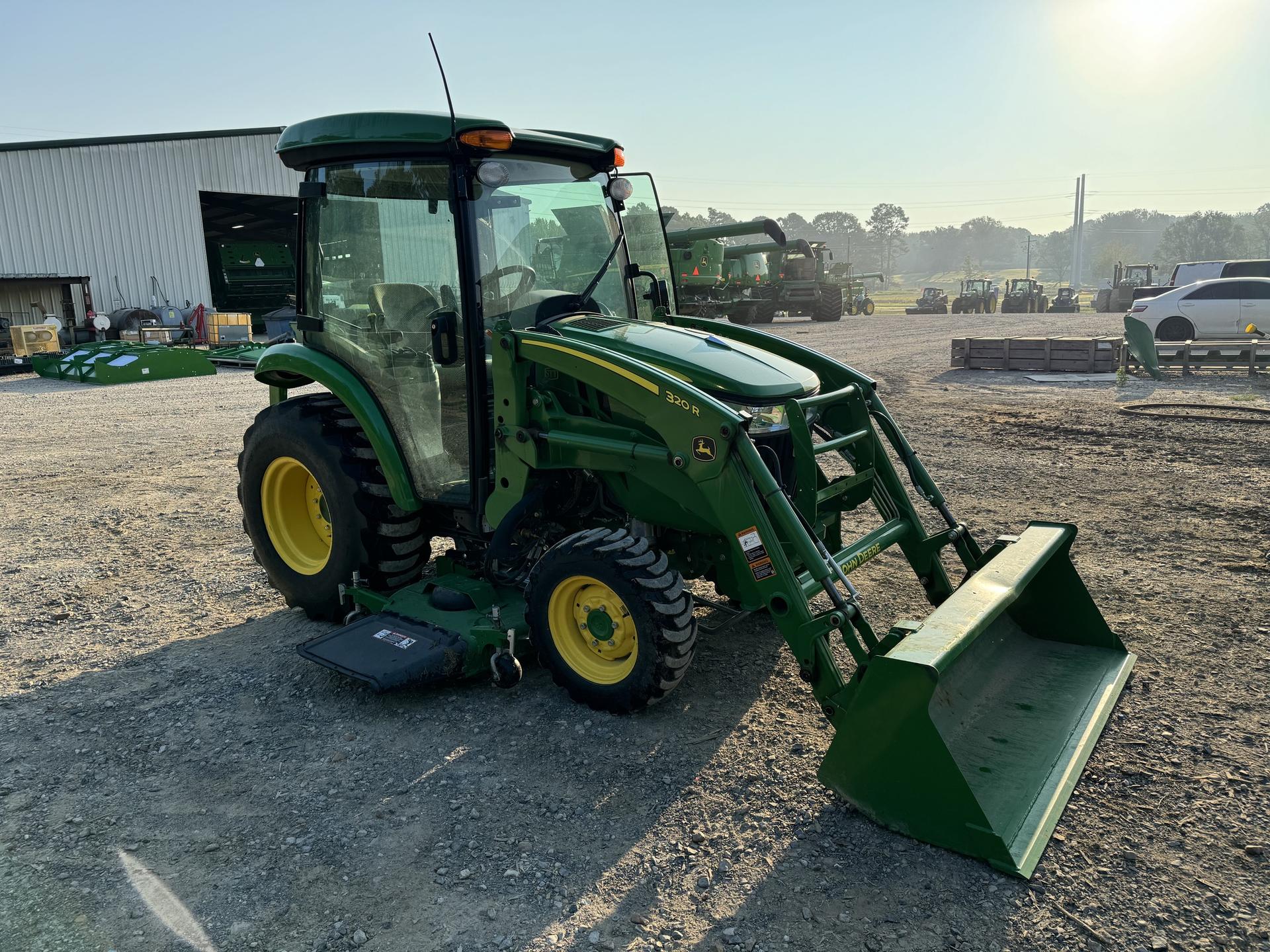 2021 John Deere 3033R