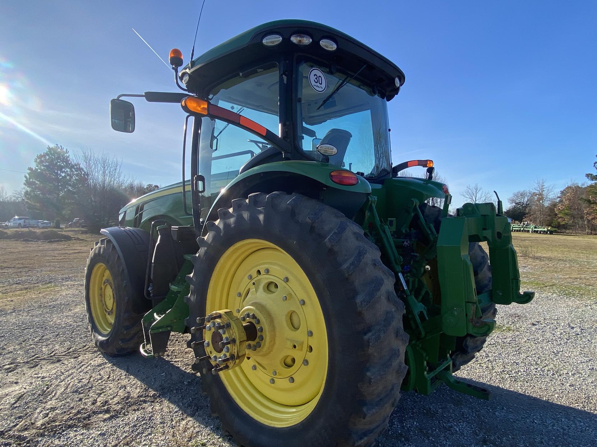 2018 John Deere 8270R