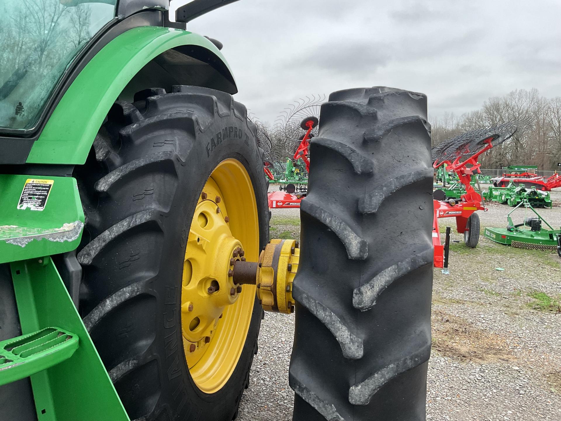 2012 John Deere 8285R Image