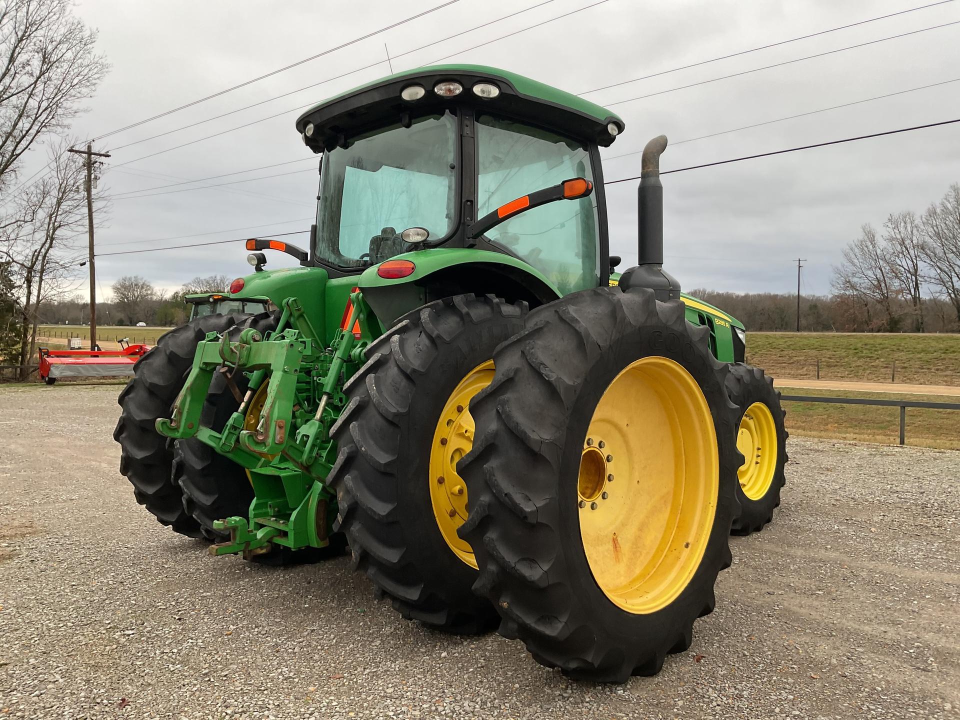 2012 John Deere 8285R Image