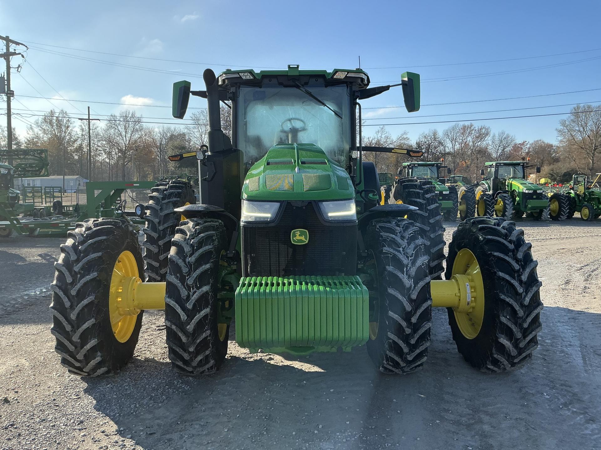 2022 John Deere 8R 310 Image