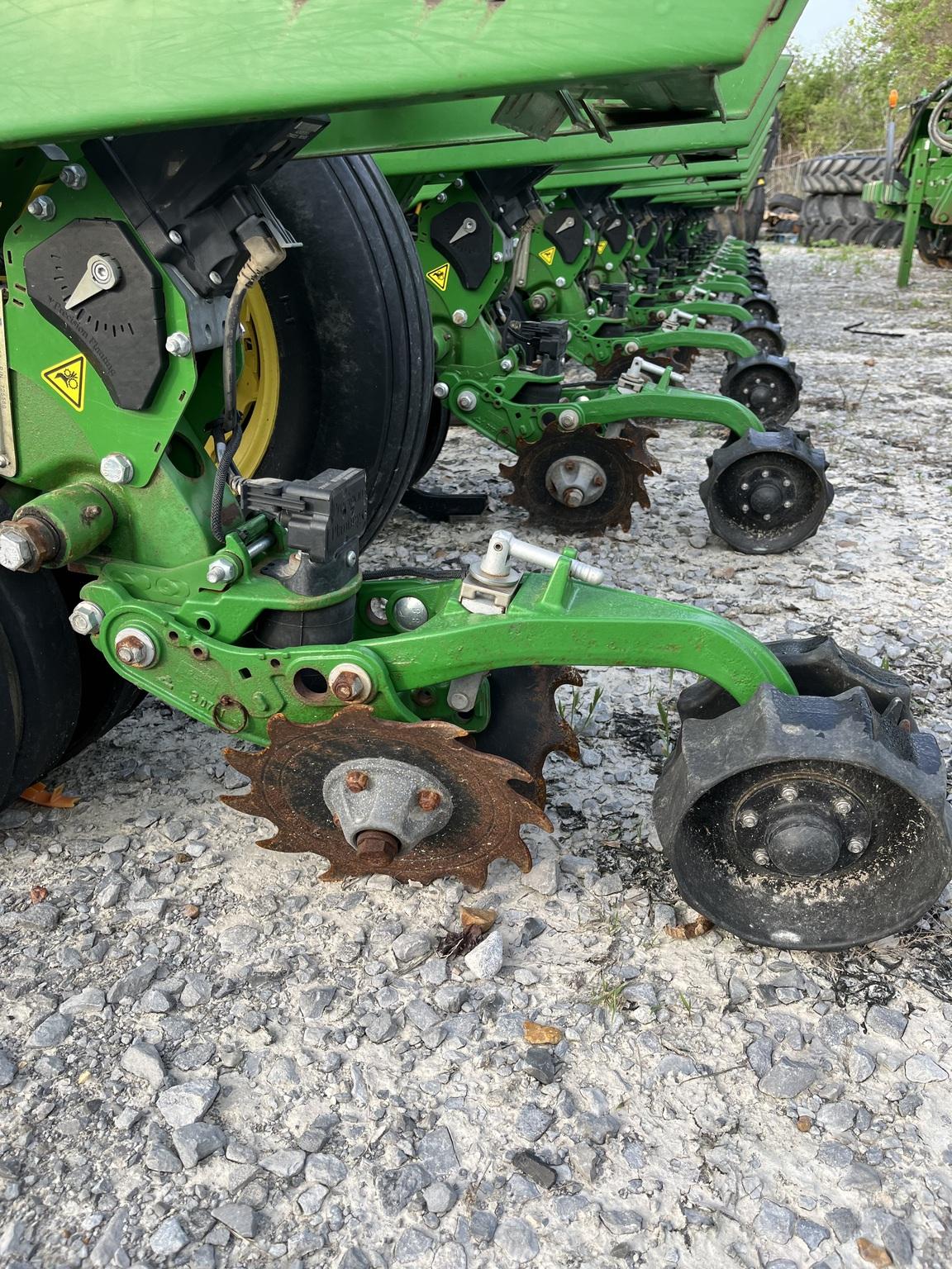 2019 Precision Planting JD 1720XP CUSTOM