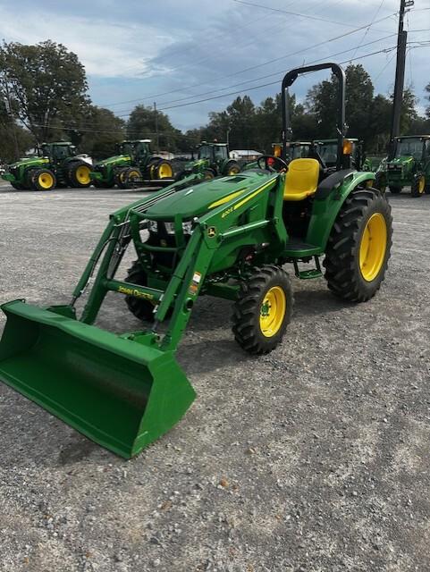 2022 John Deere 4052M