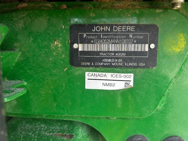 2022 John Deere 4052M