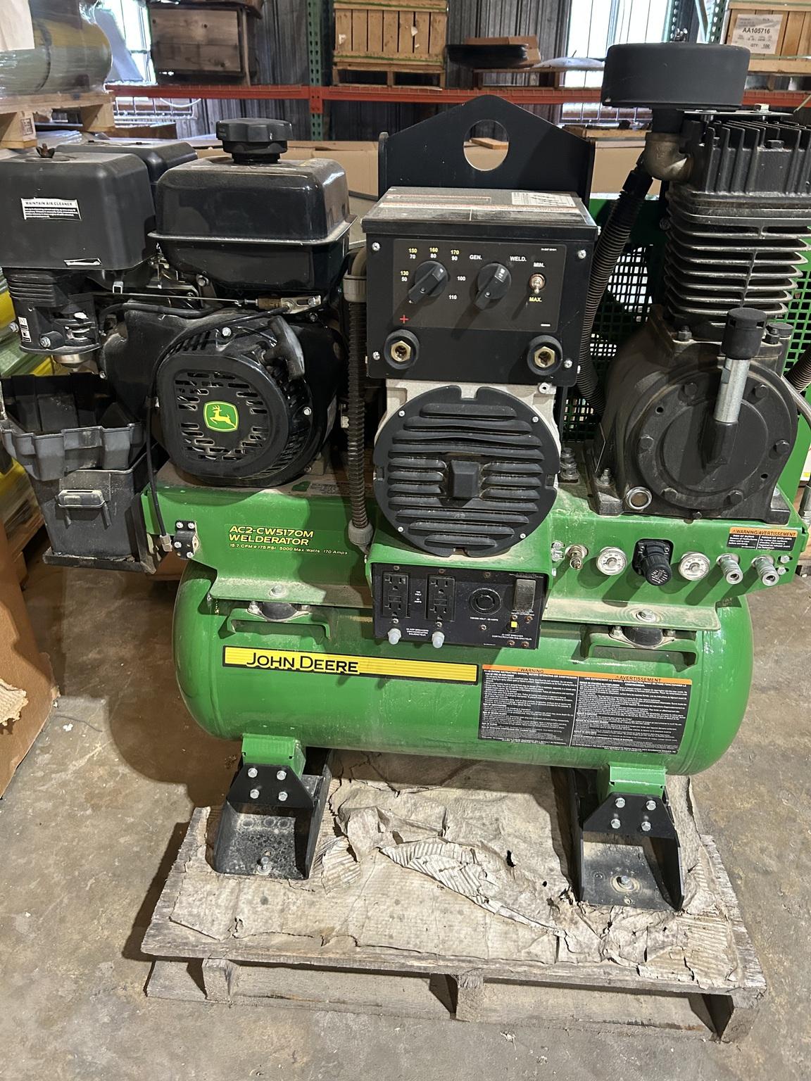 2022 John Deere 420 COMP/GEN/WELDERATOR Image