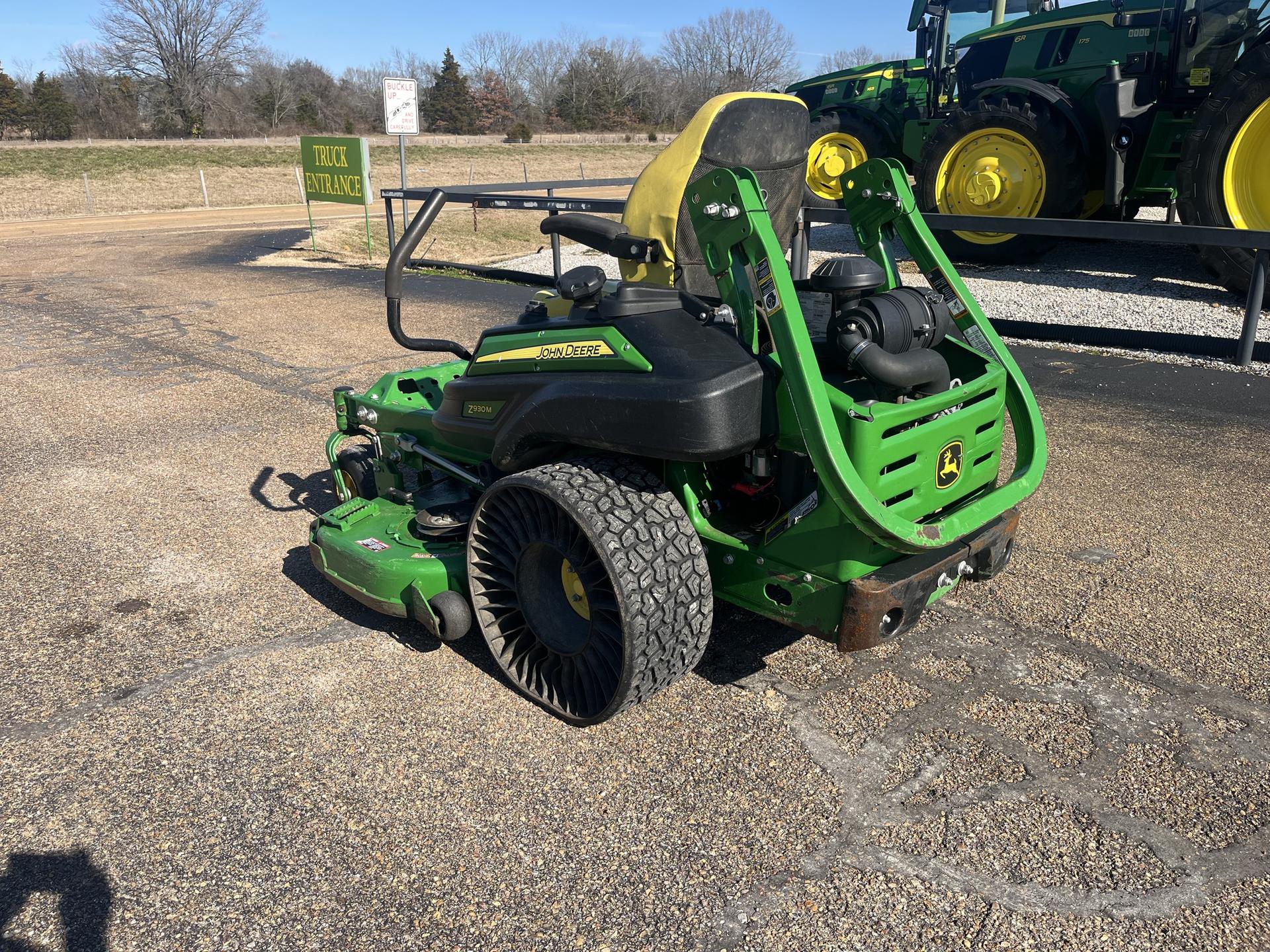 2022 John Deere Z930M Image