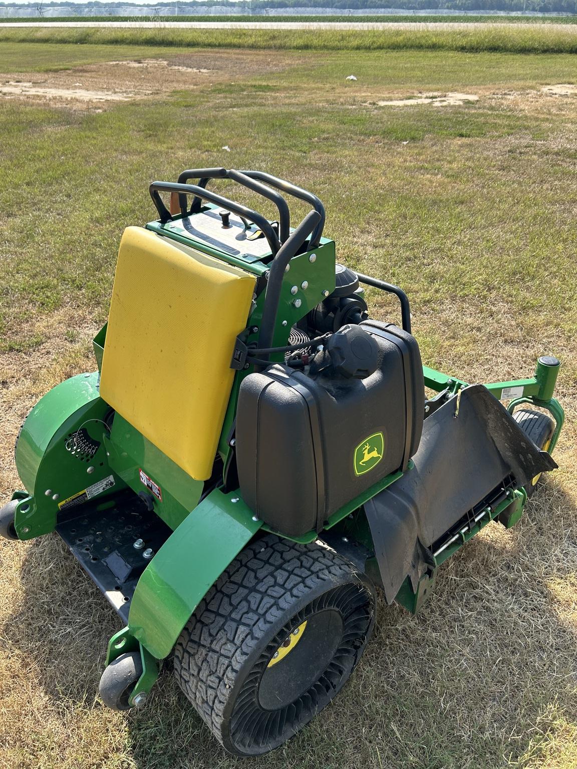 2022 John Deere 648R