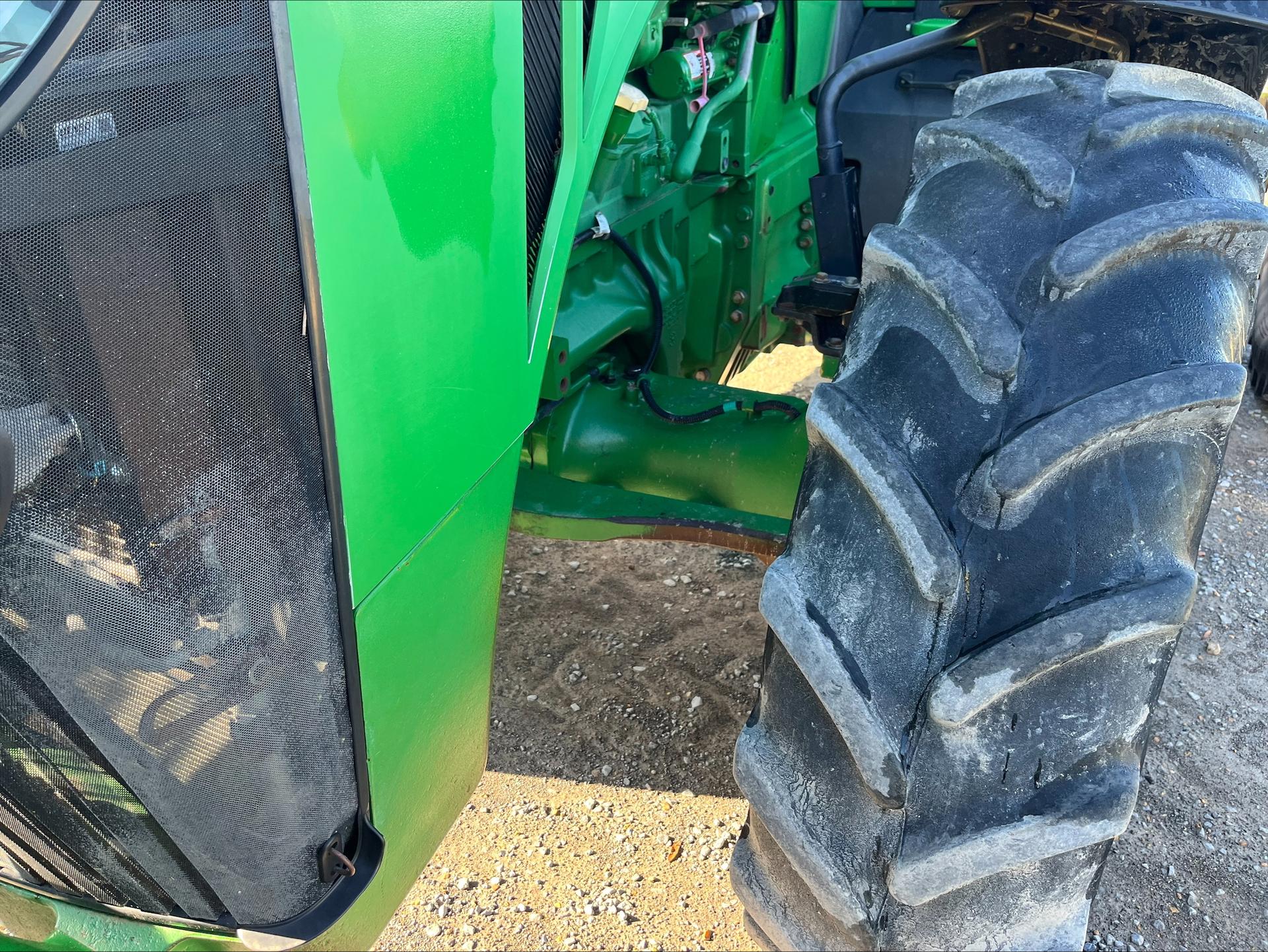 2016 John Deere 8295R Image