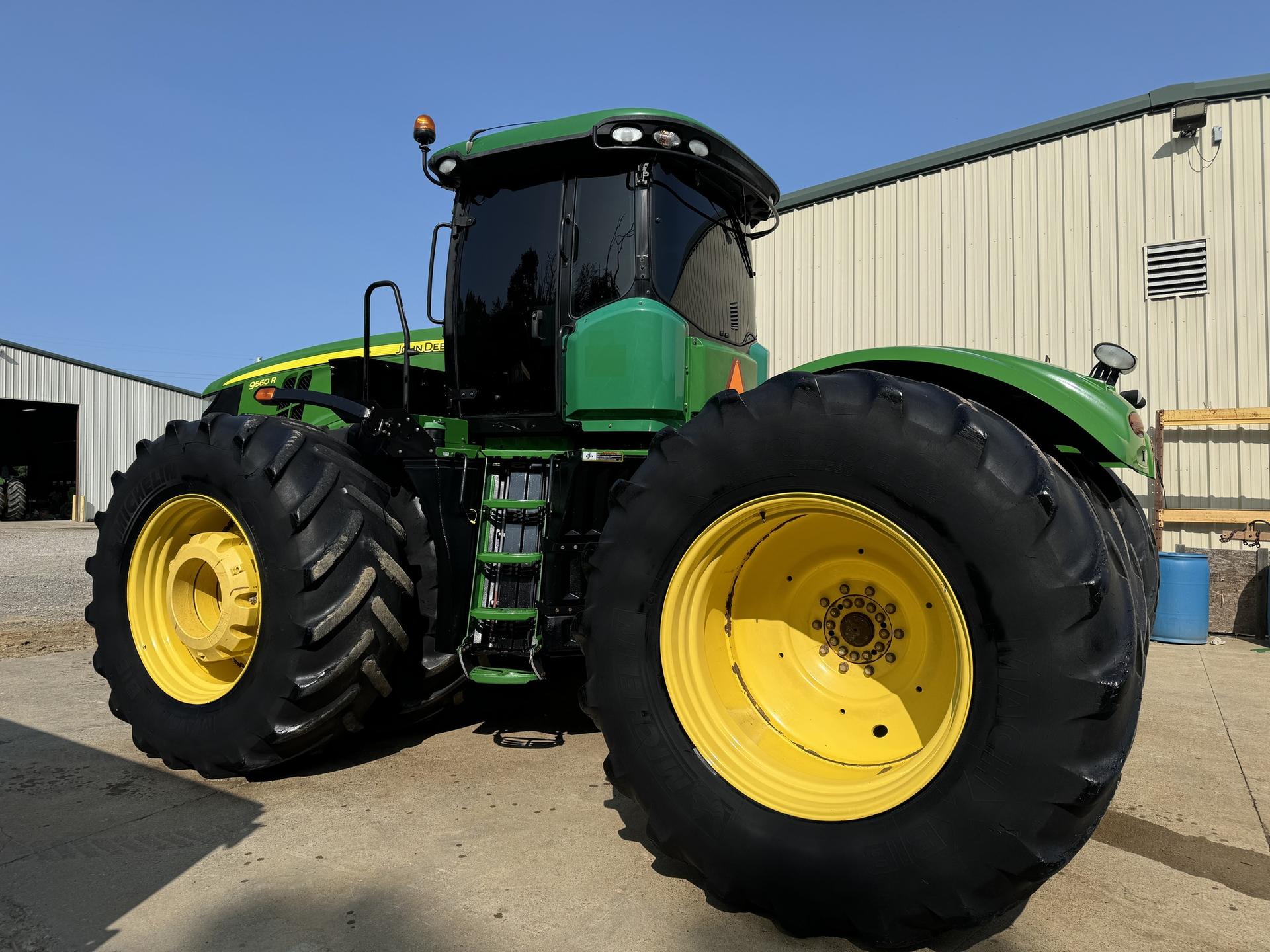 2014 John Deere 9560R