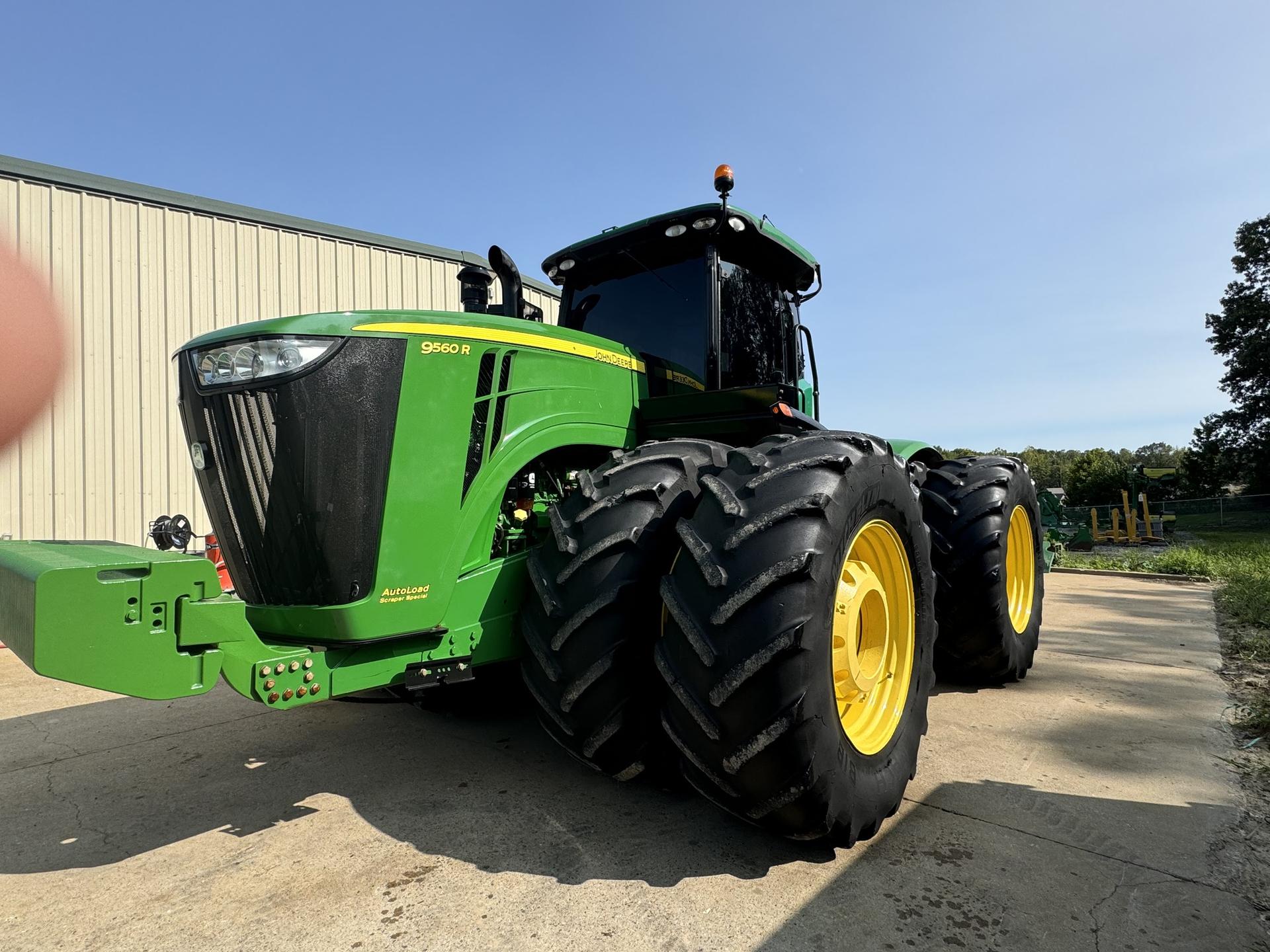 2014 John Deere 9560R