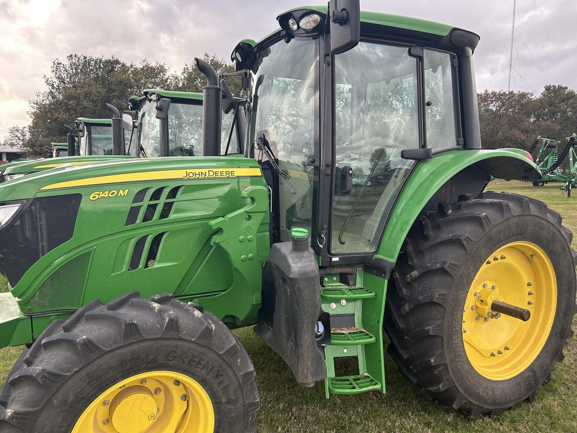 2023 John Deere 6140M