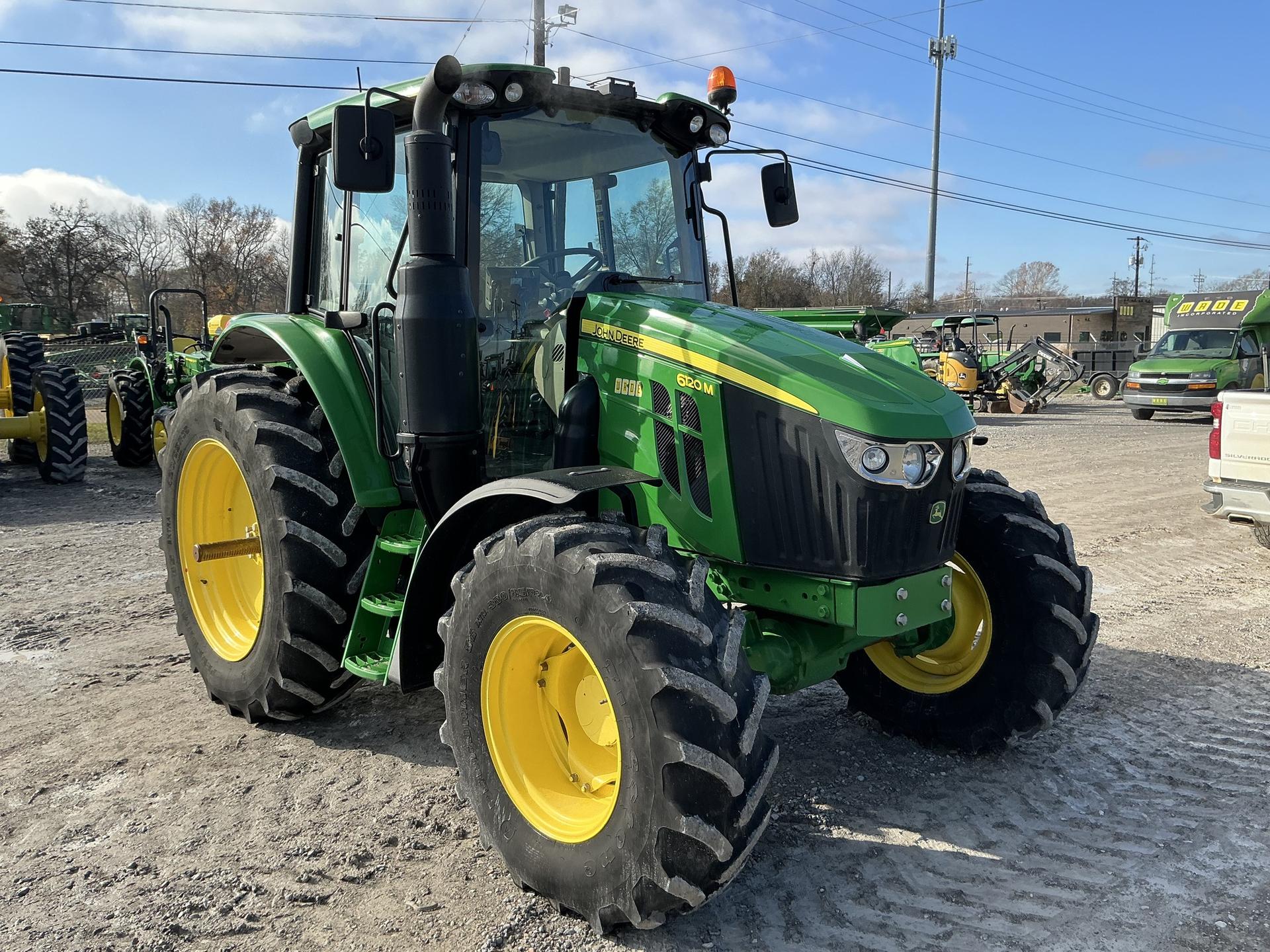 2022 John Deere 6120M Image