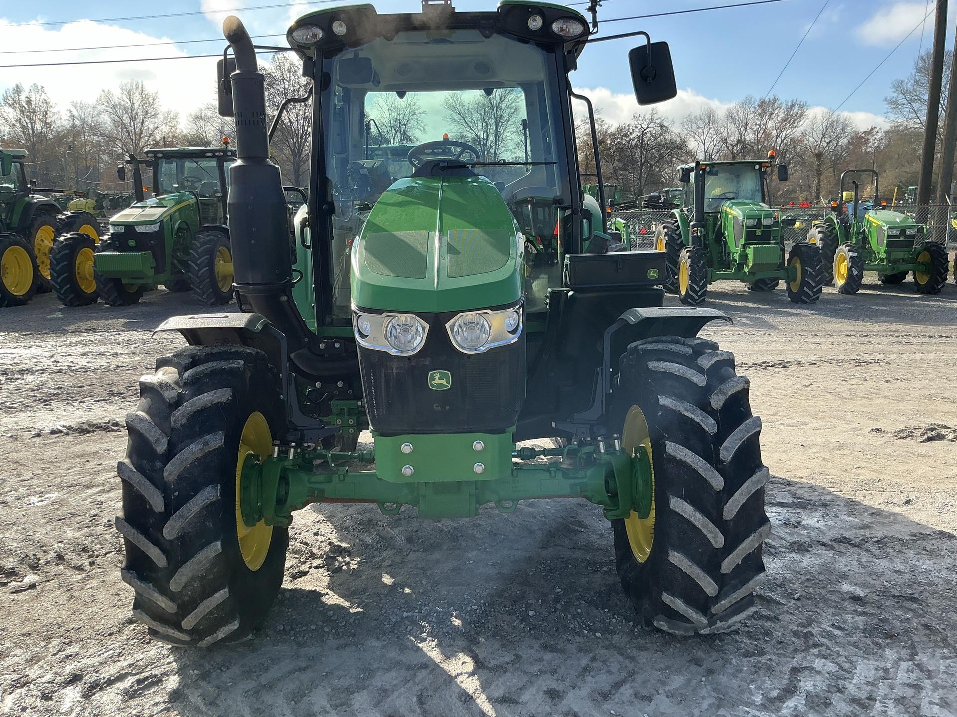 2022 John Deere 6120M Image