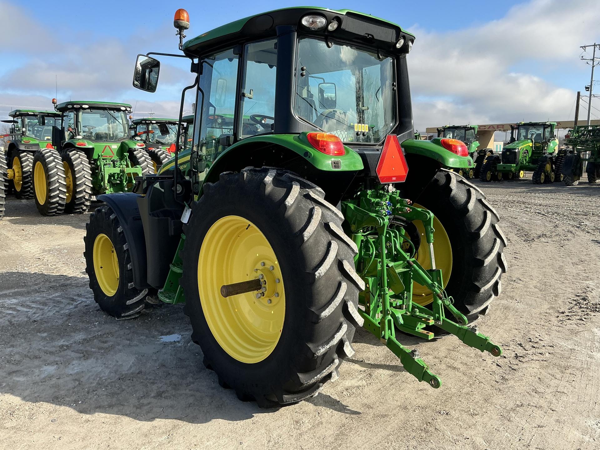 2022 John Deere 6120M Image